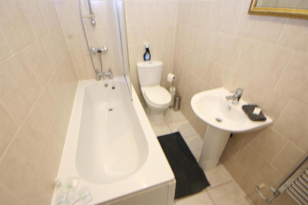 MARLEY MANSIONS APARTMENT - Clarendon