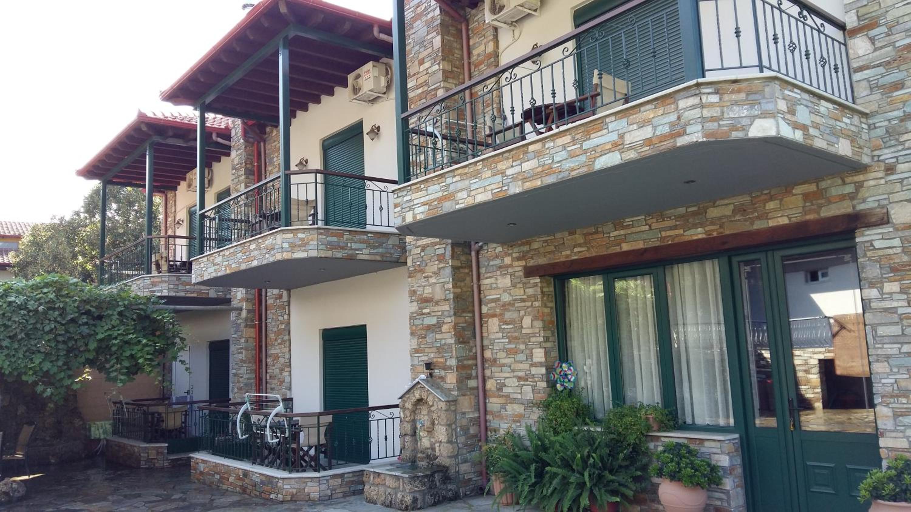 Guesthouse Oneiro view 3