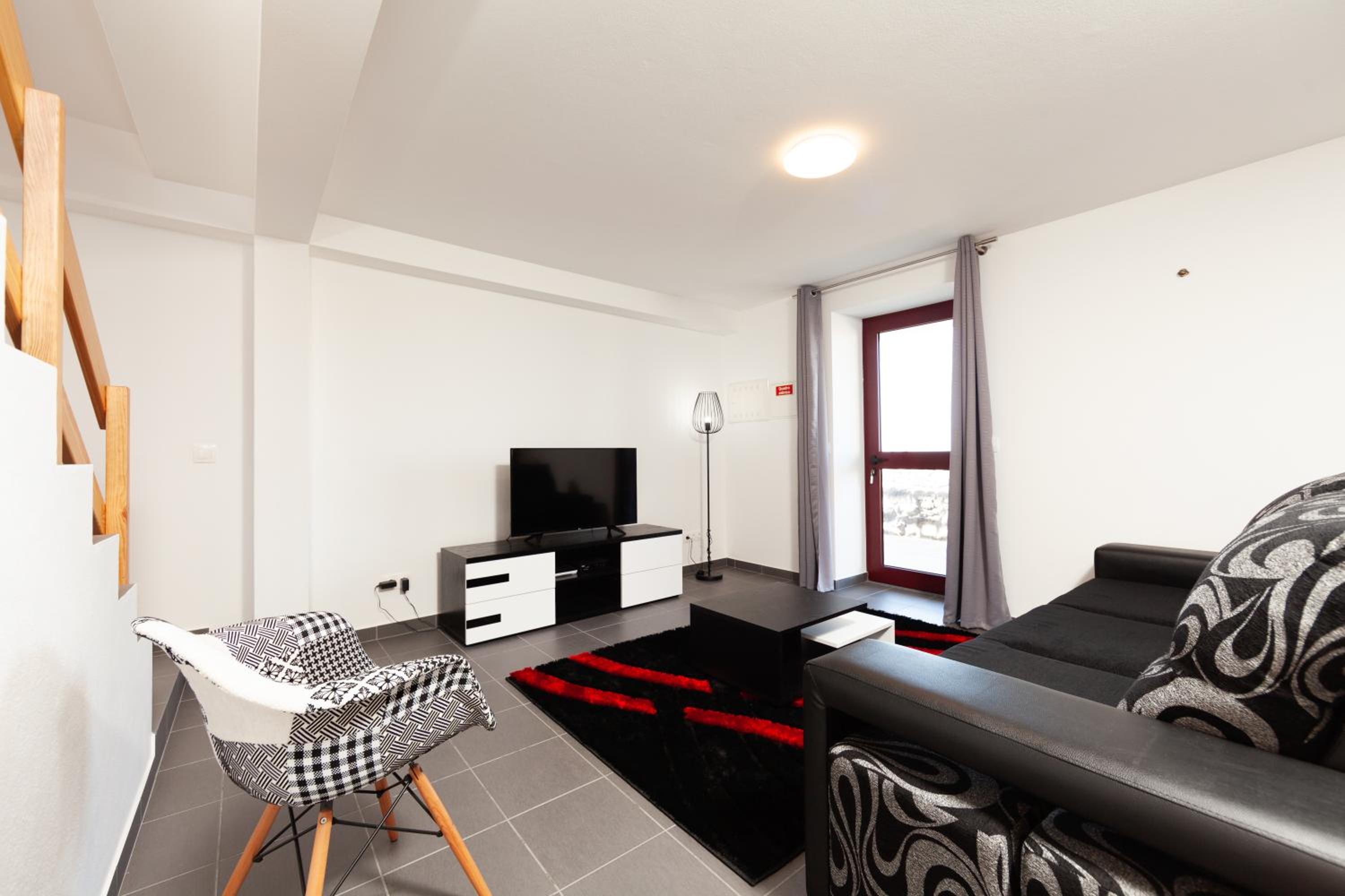 Melo's Place view 5