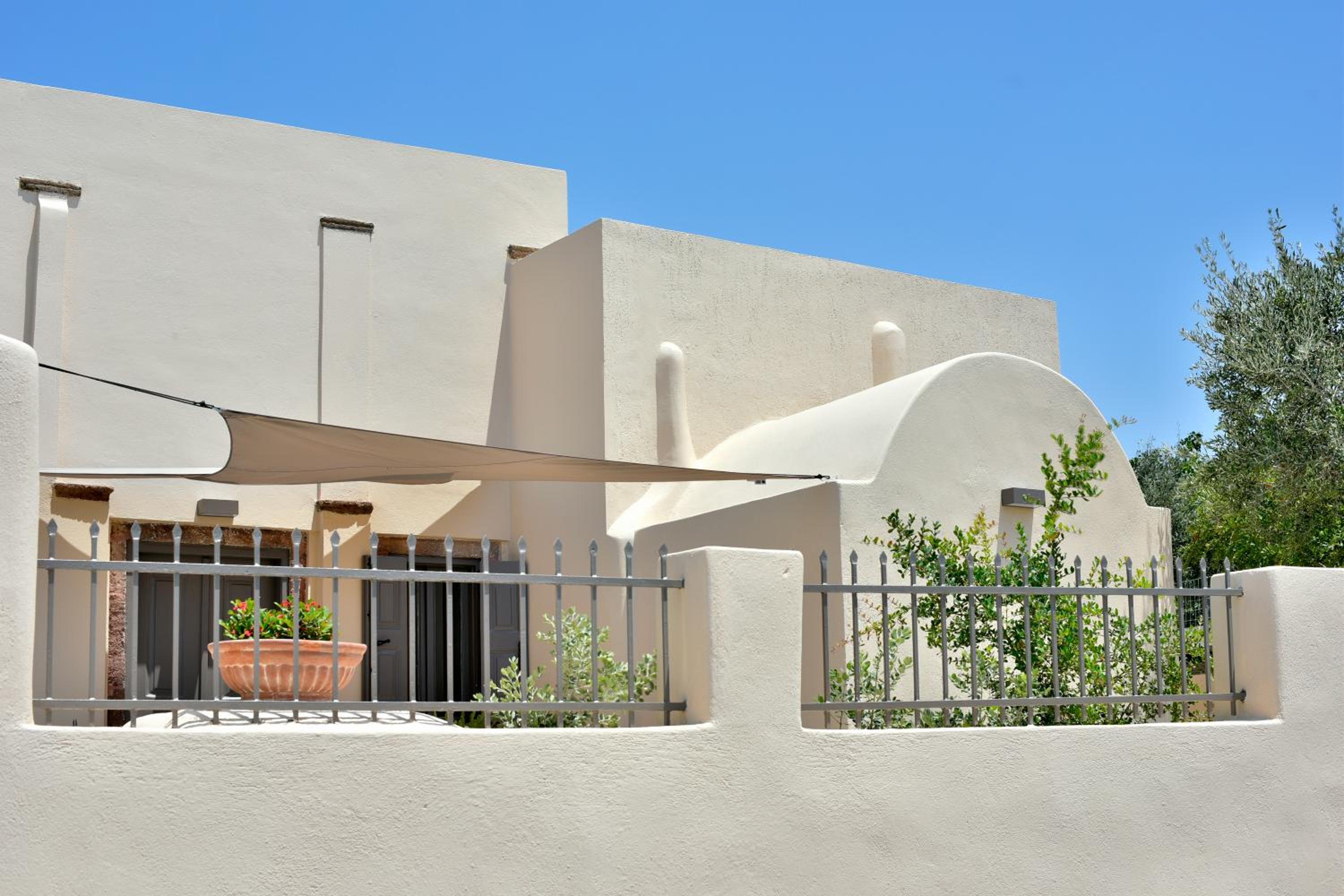 ALIA MANSION by K&K
