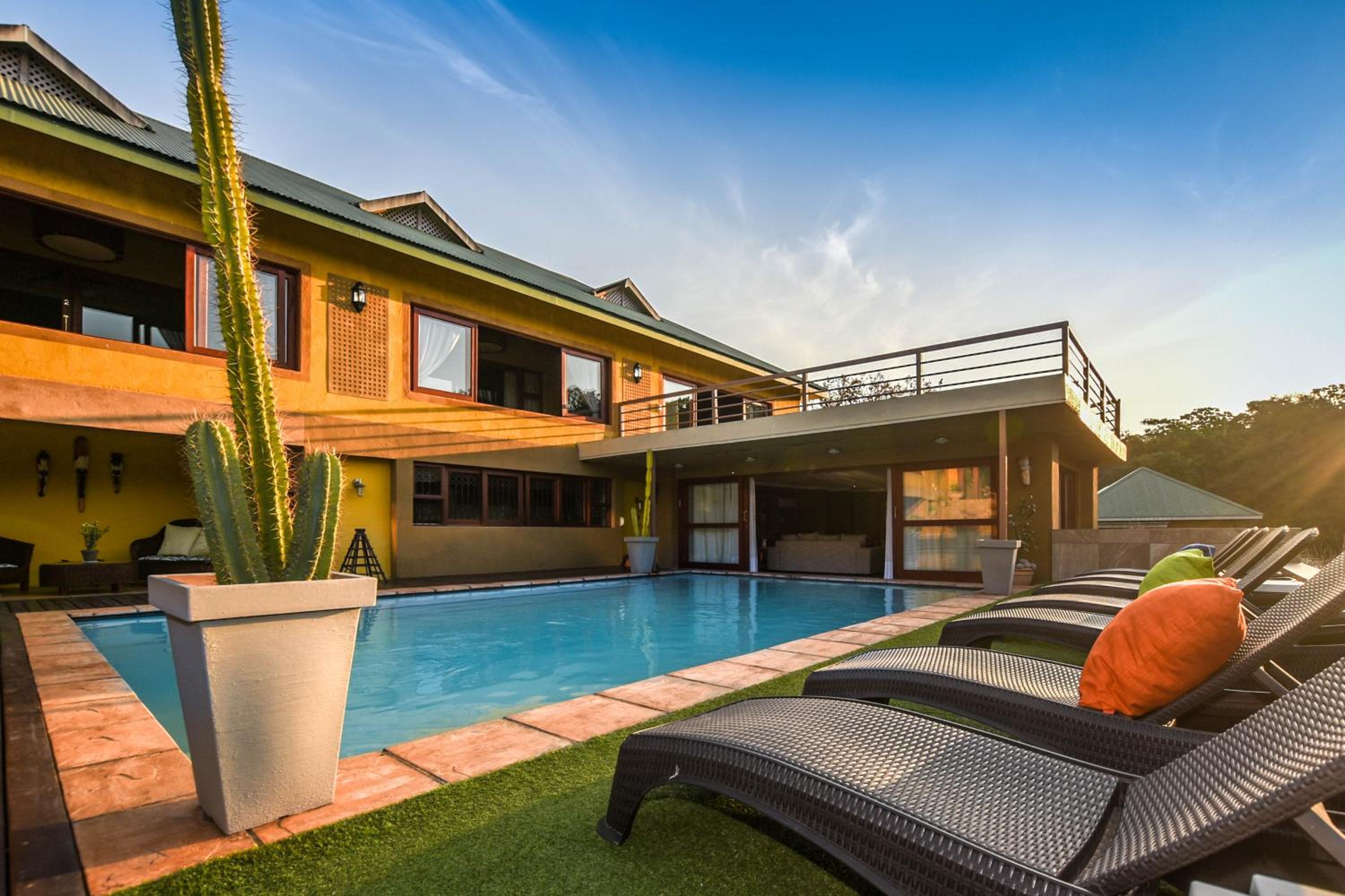 Bambuu Lakeside Lodge