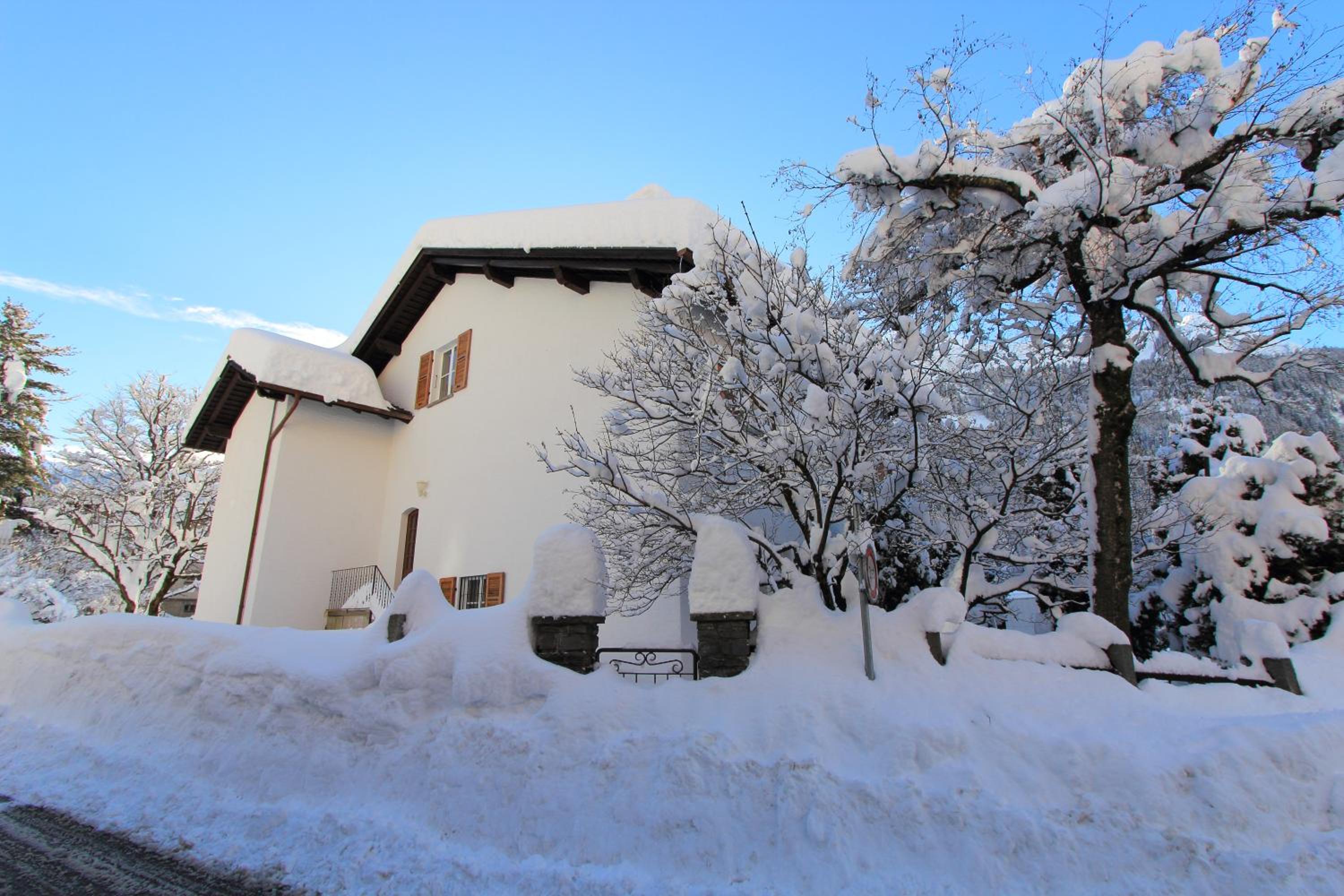 Chalet Cuore delle Alpi view 4