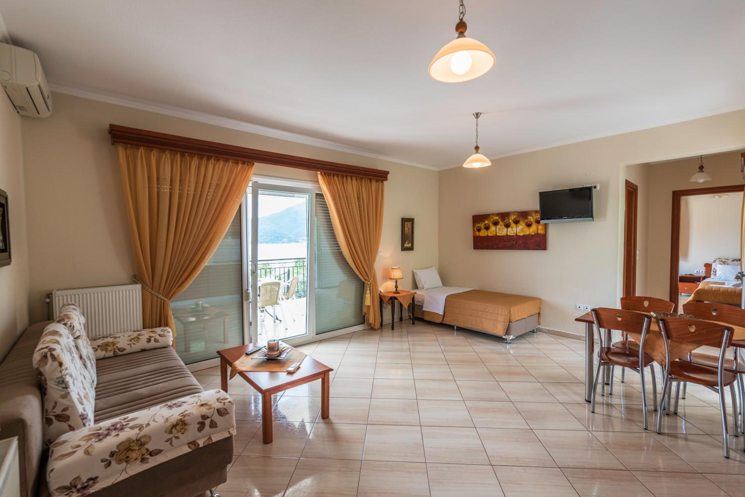 Anna Apartments