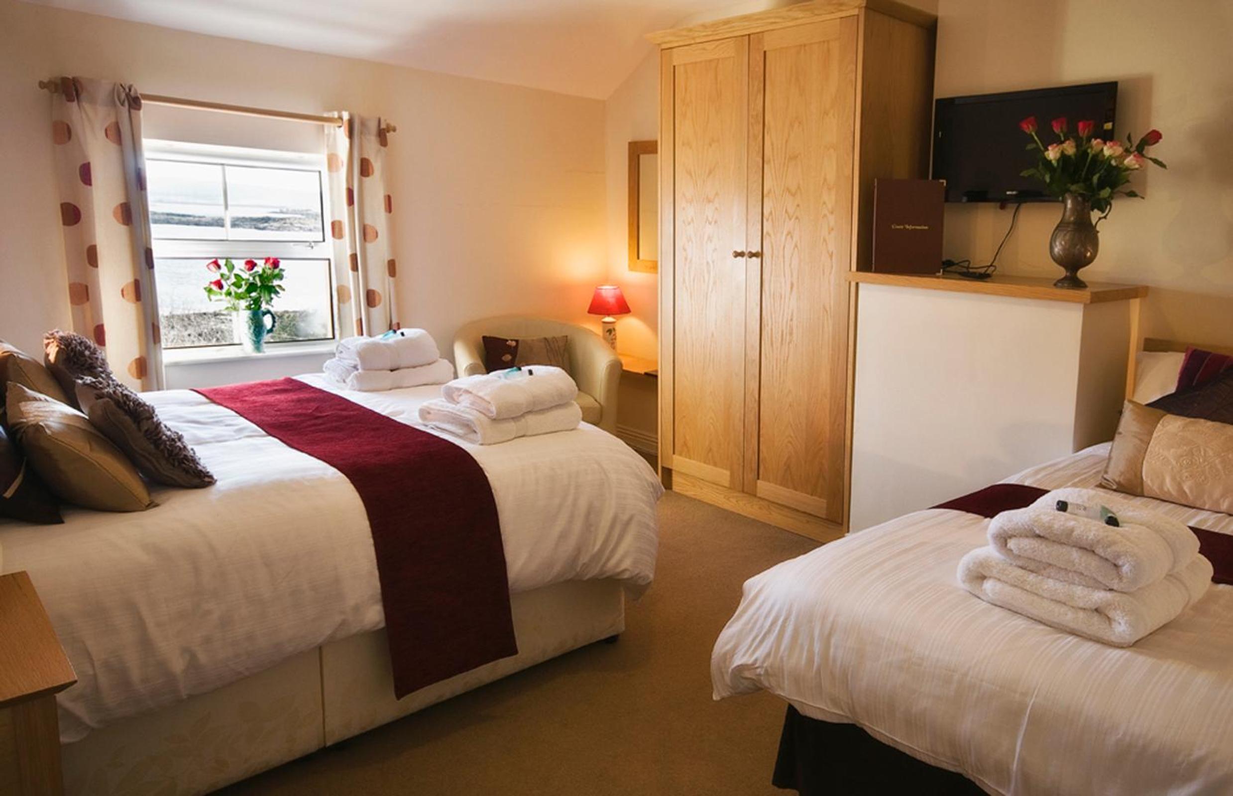 Roundstone Retreats Islandview