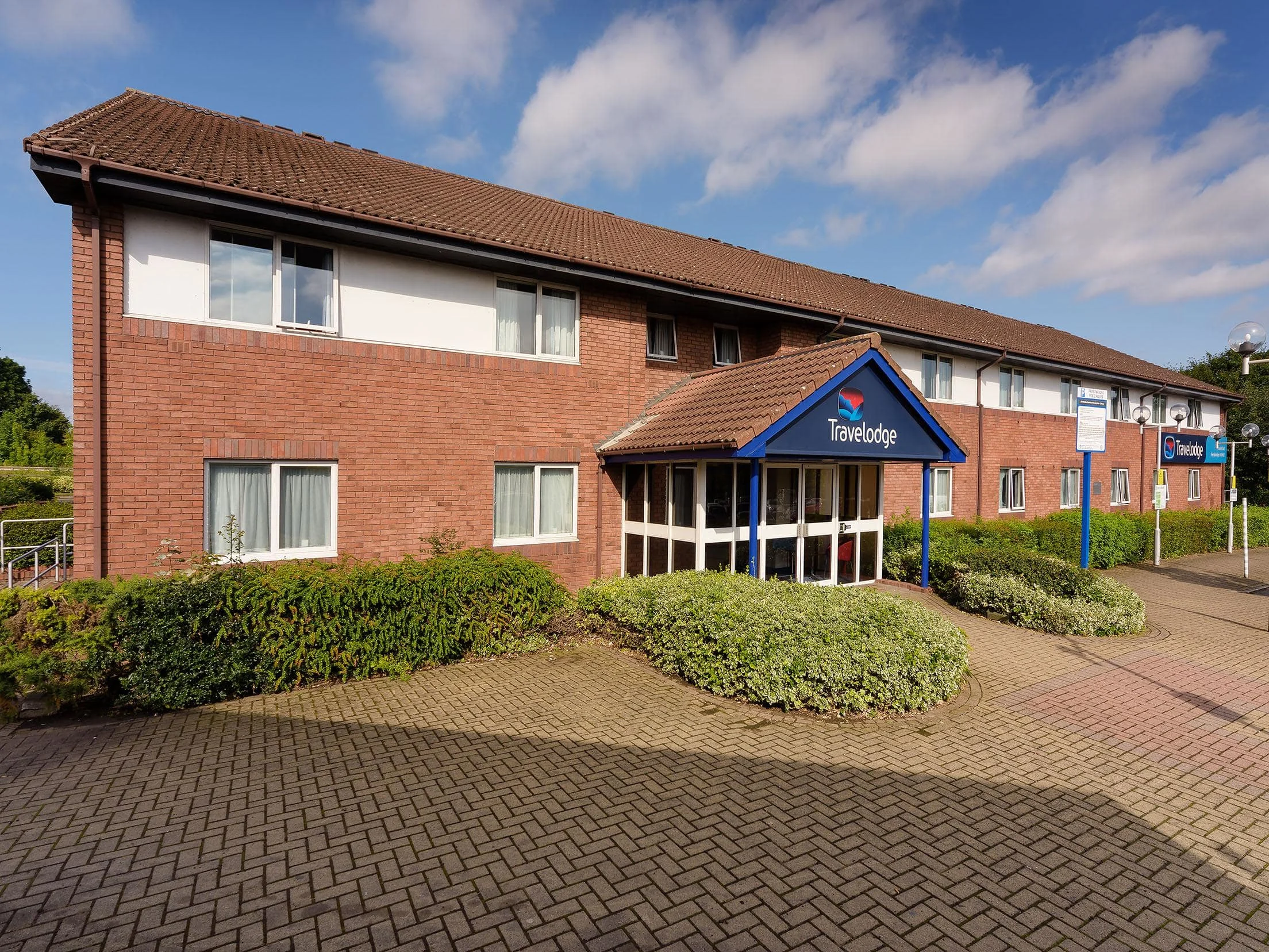 Travelodge Pontefract Ferrybridge A1/M62