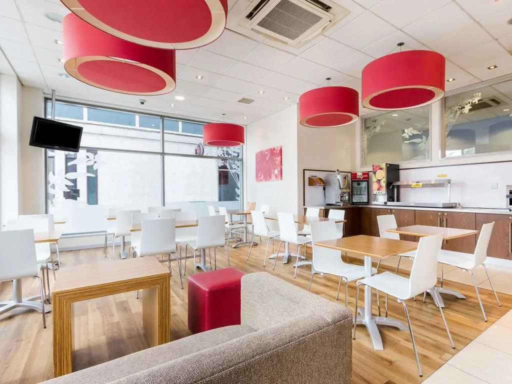 Travelodge Farnborough Central, photo 9