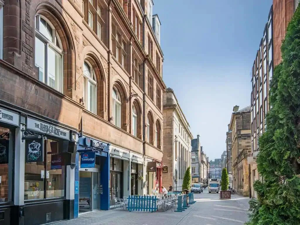 Travelodge Edinburgh Central Rose Street photo 2
