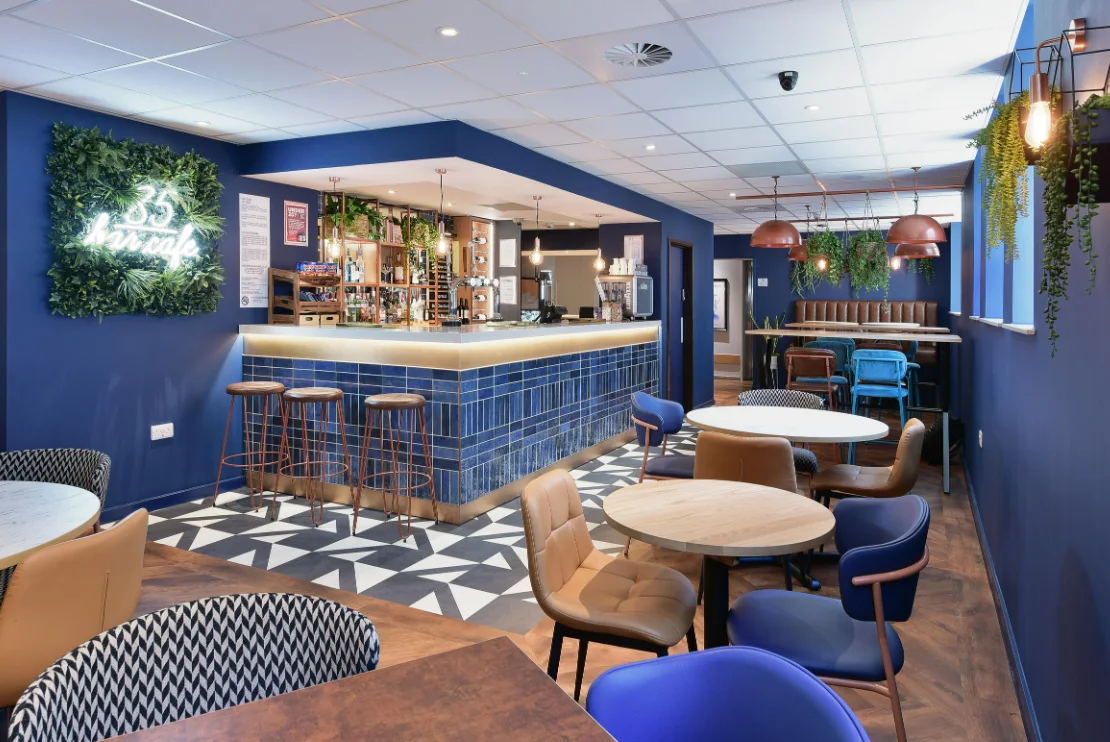 Travelodge Cardiff Central Queen Street