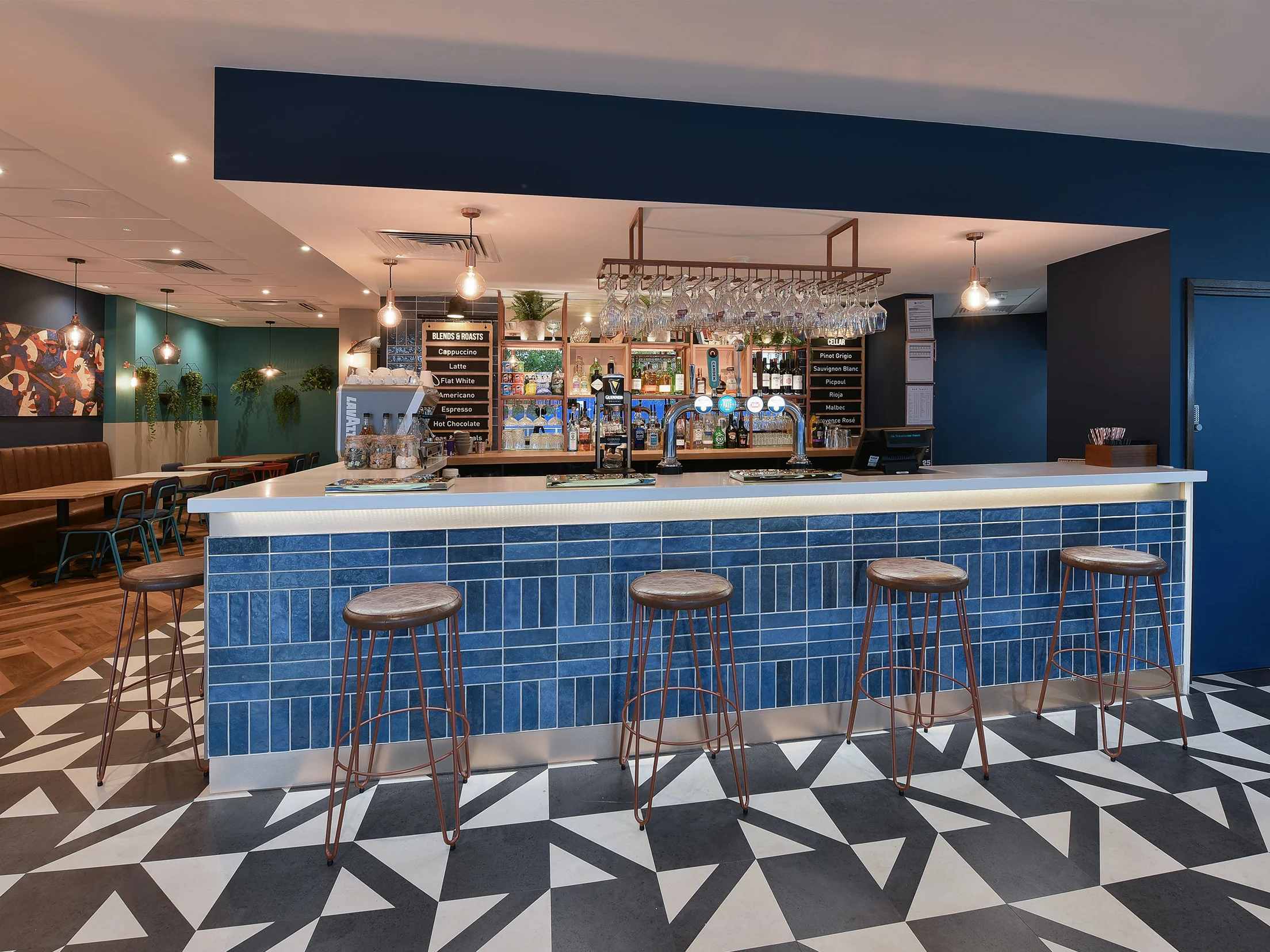Travelodge Manchester Upper Brook Street