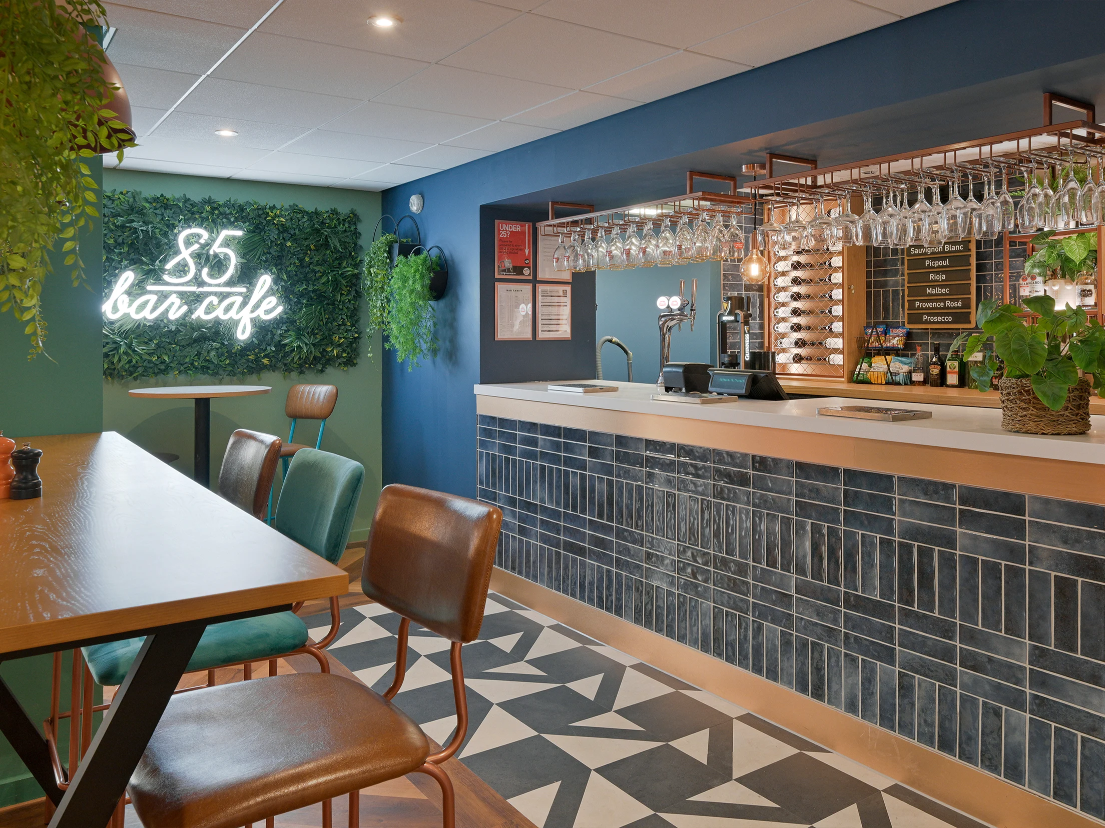 Travelodge Manchester Sale 3