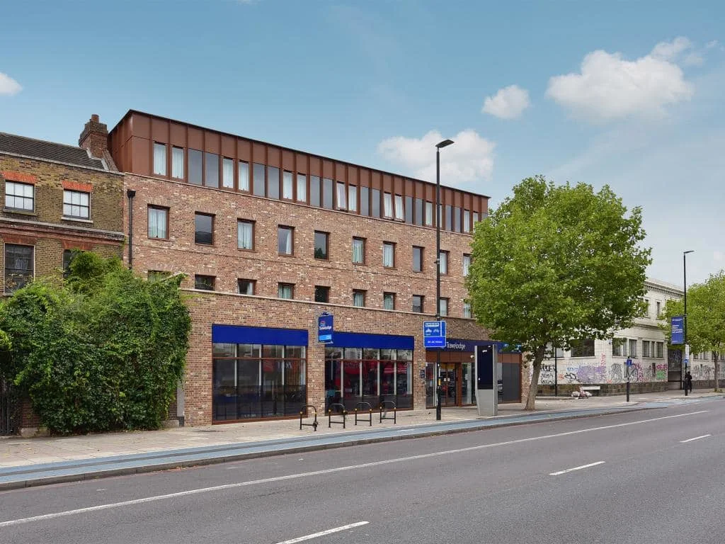 Travelodge London Mile End photo 2