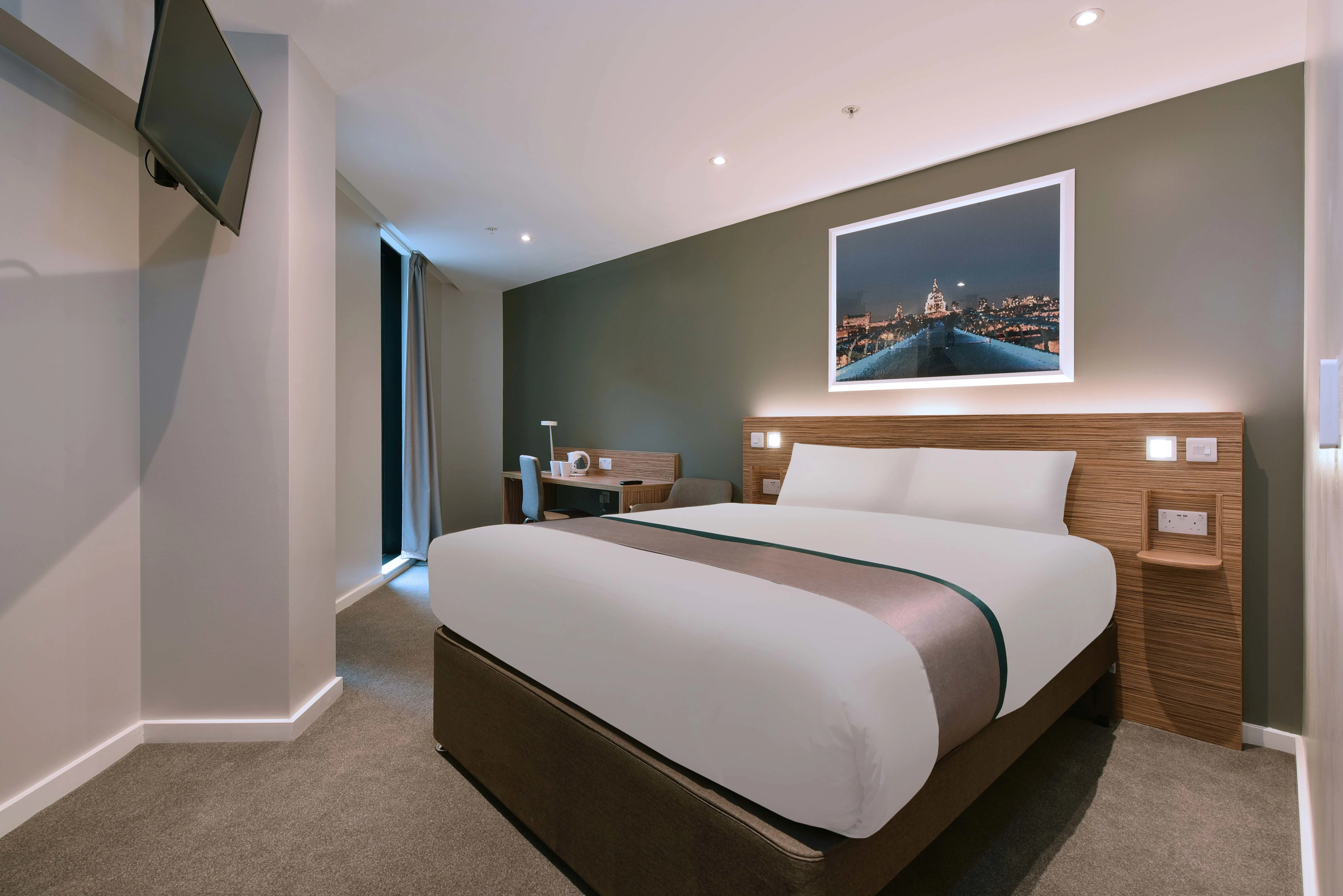 Travelodge London Central Elephant and Castle photo 5