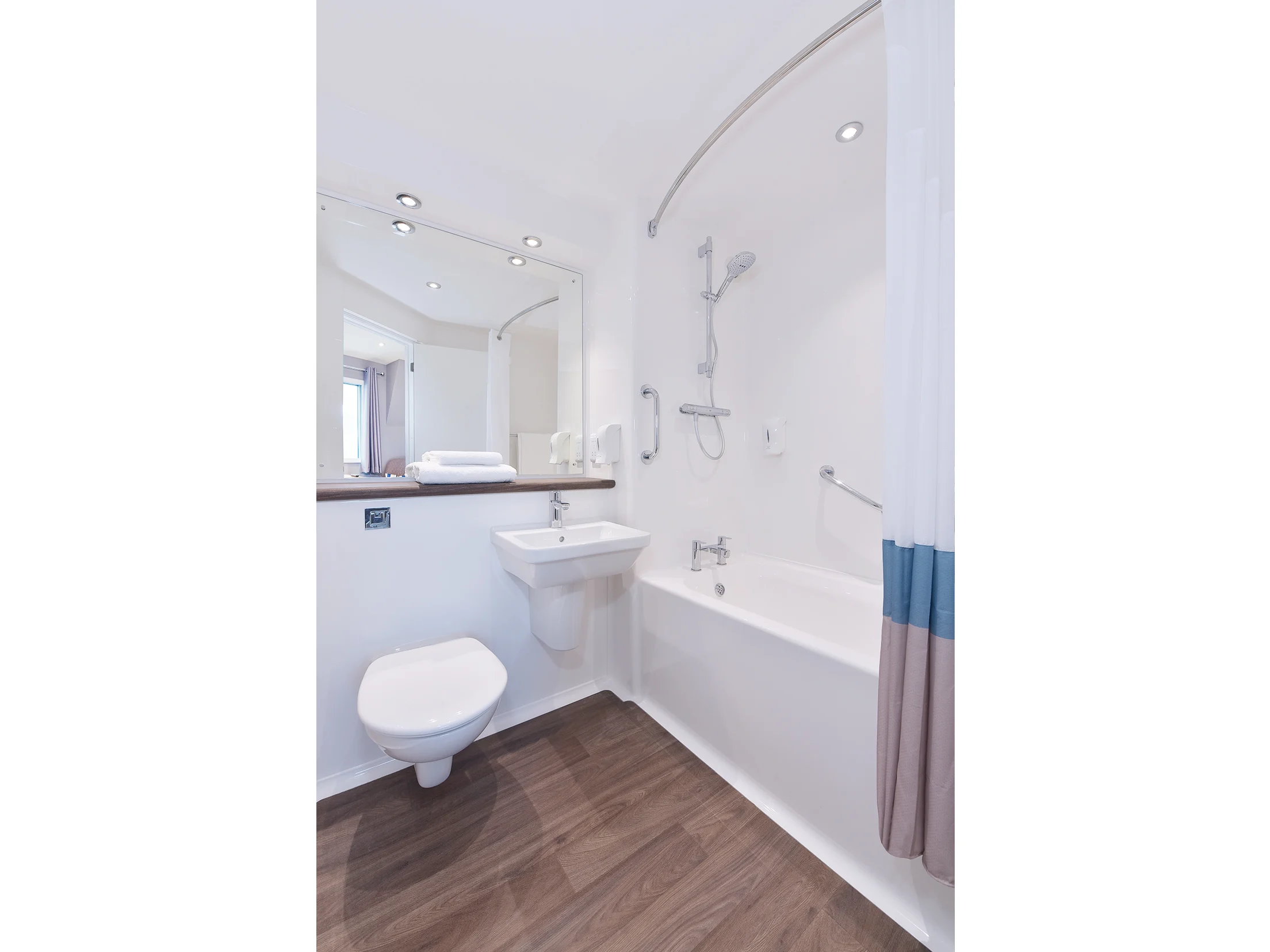 Travelodge Walton-on-Thames Central, photo 13