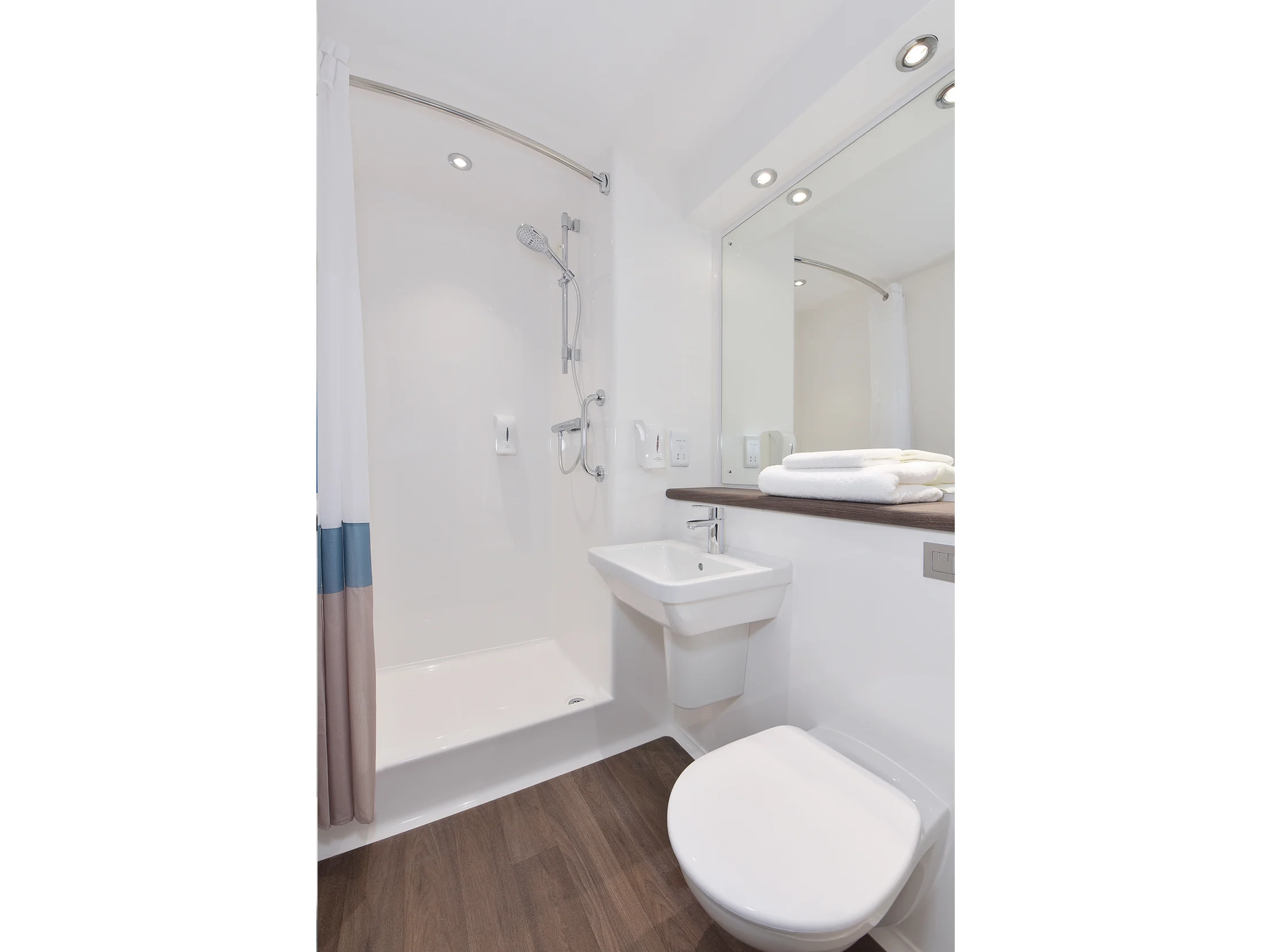 Travelodge Walton-on-Thames Central, photo 12