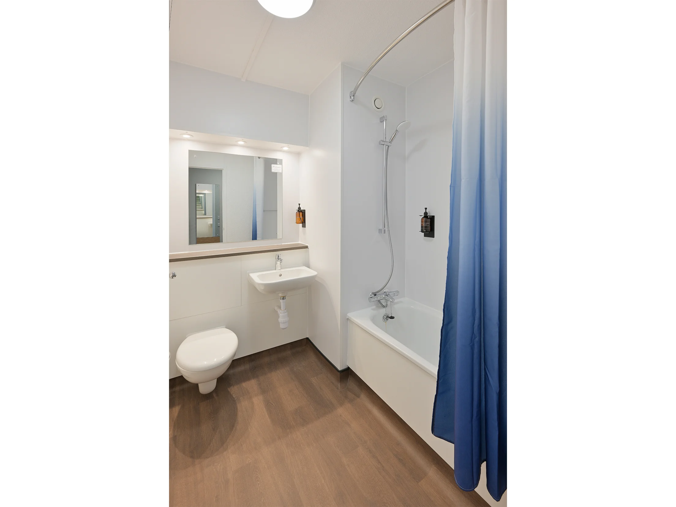 Travelodge Milton Keynes Bletchley, photo 11