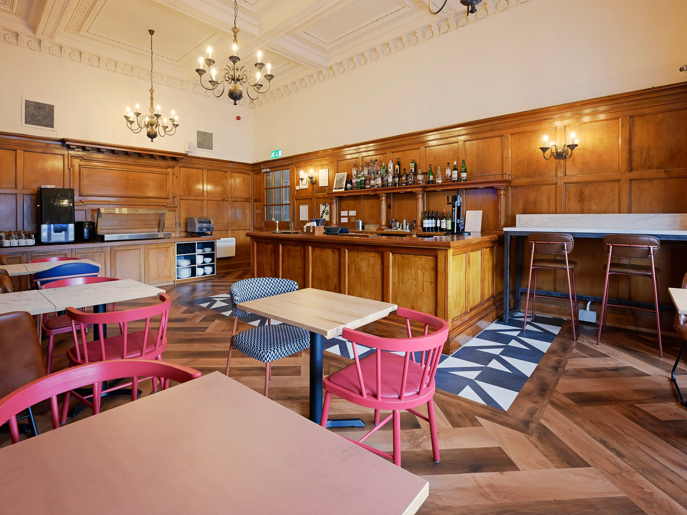 Travelodge Edinburgh Haymarket photo 3