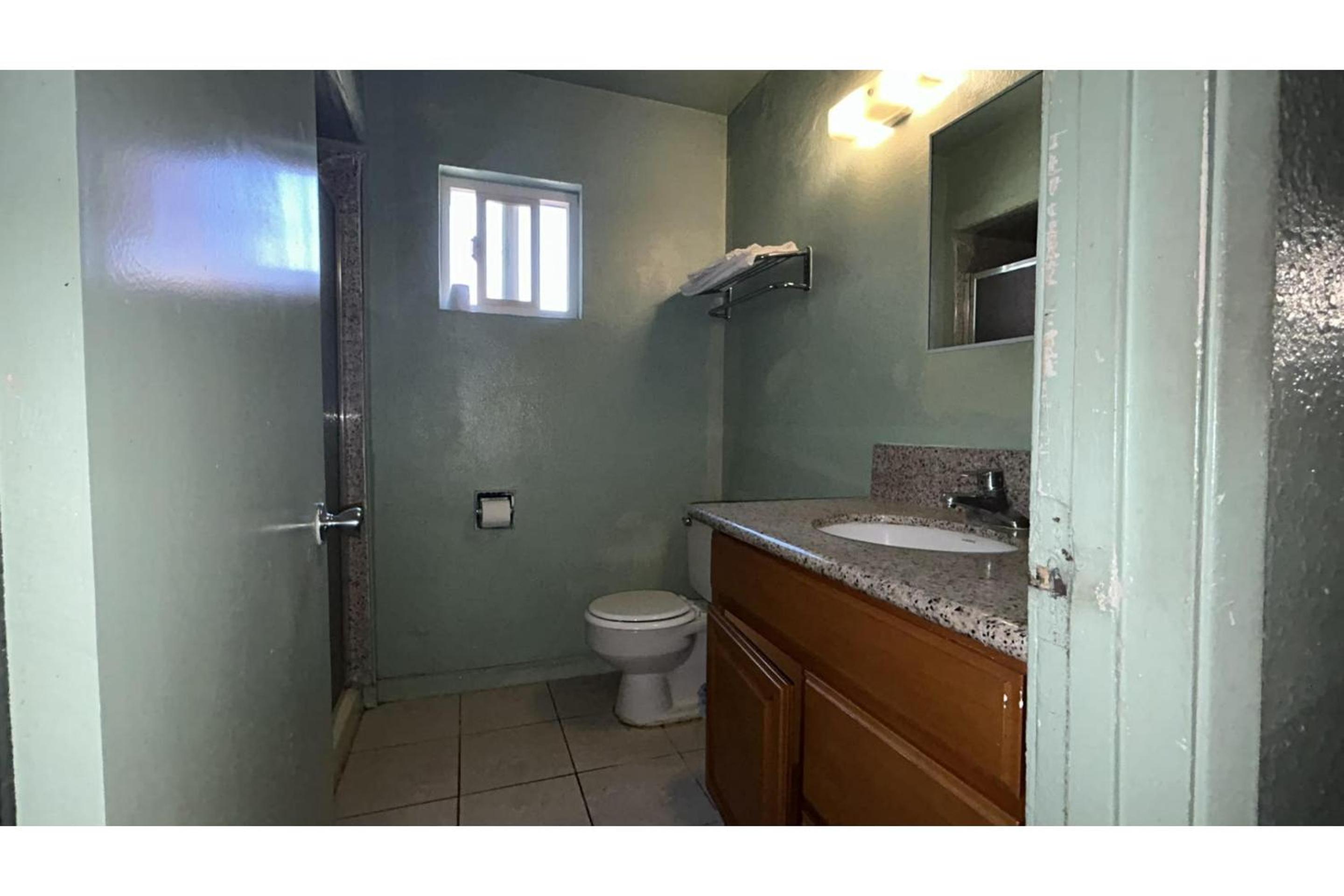 Executive Lodge Inn Stockton CA, photo 22