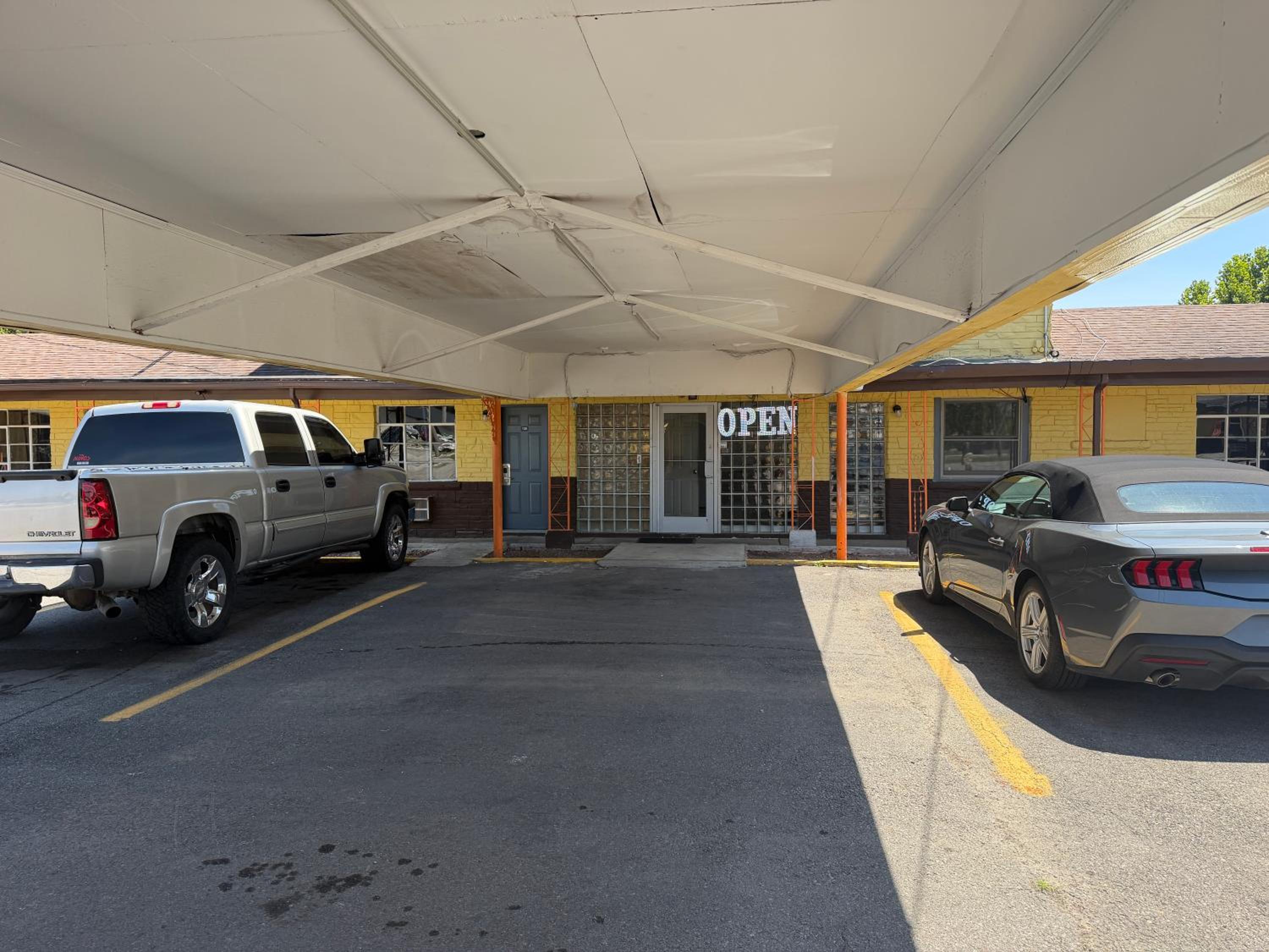 Central INN by Hotel O KY