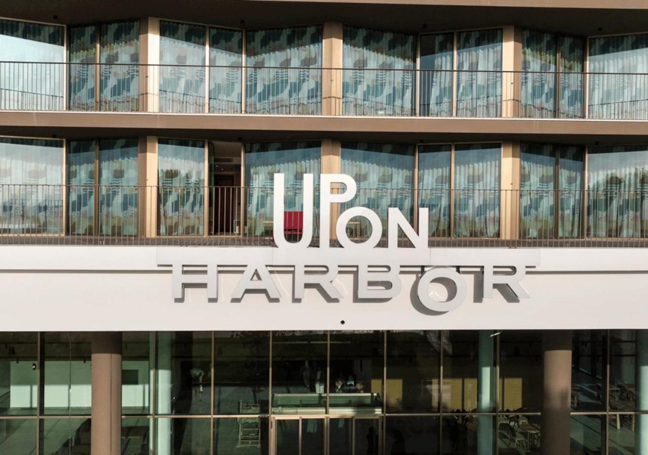 Upon Harbor - Seixal Bay Hotel