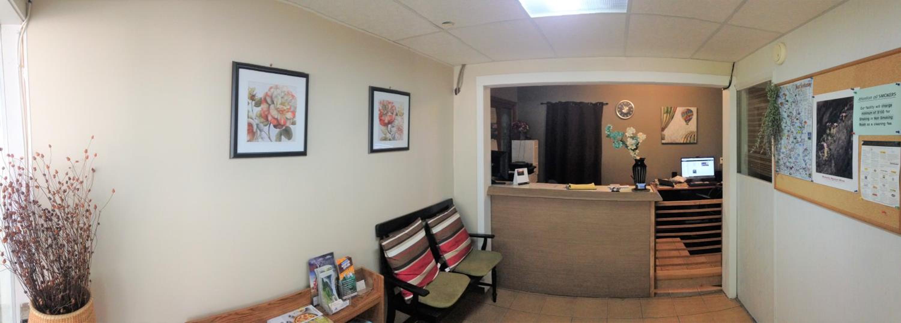 Ray Lyn Motel