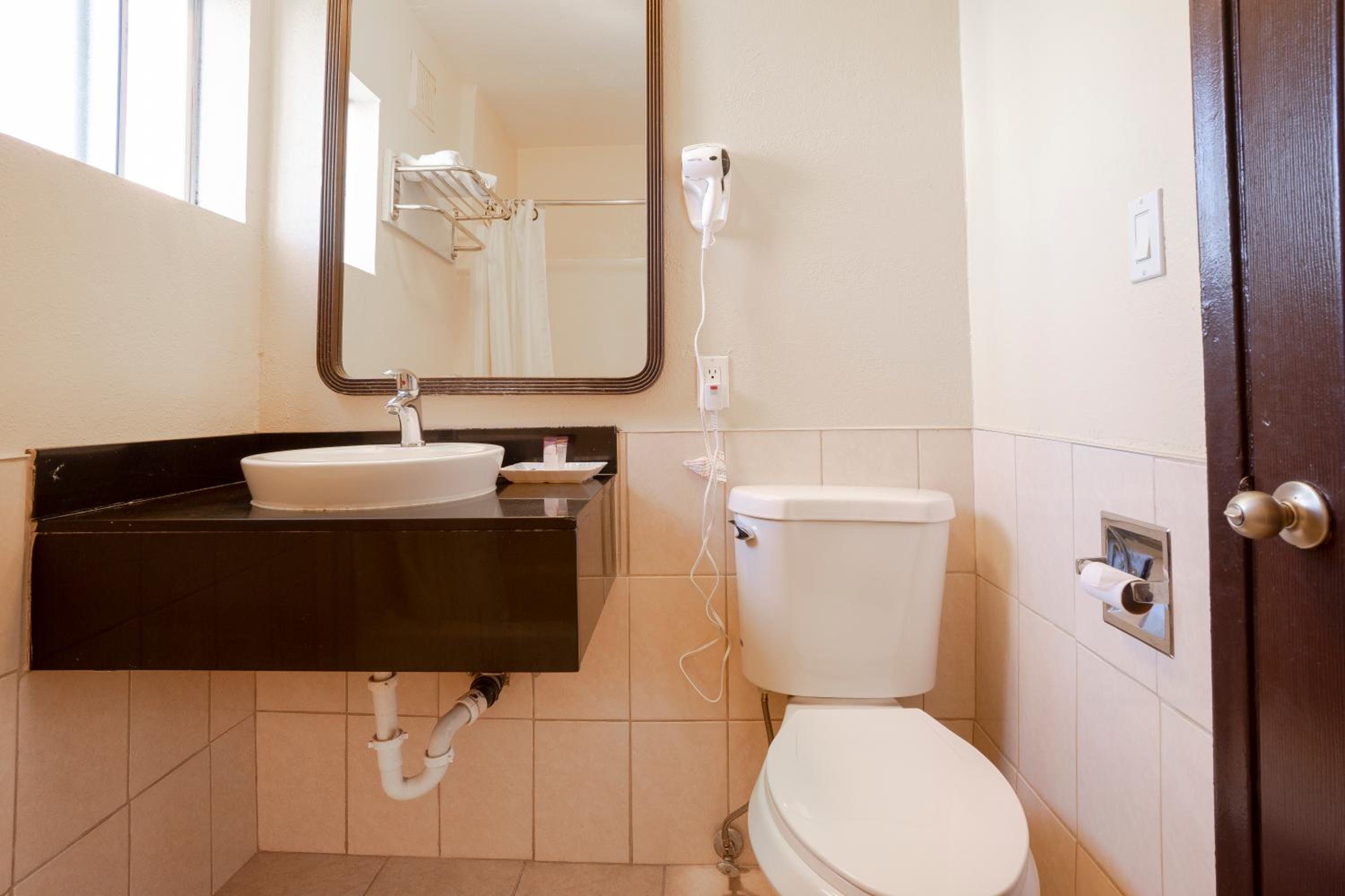Value Inn Hollywood