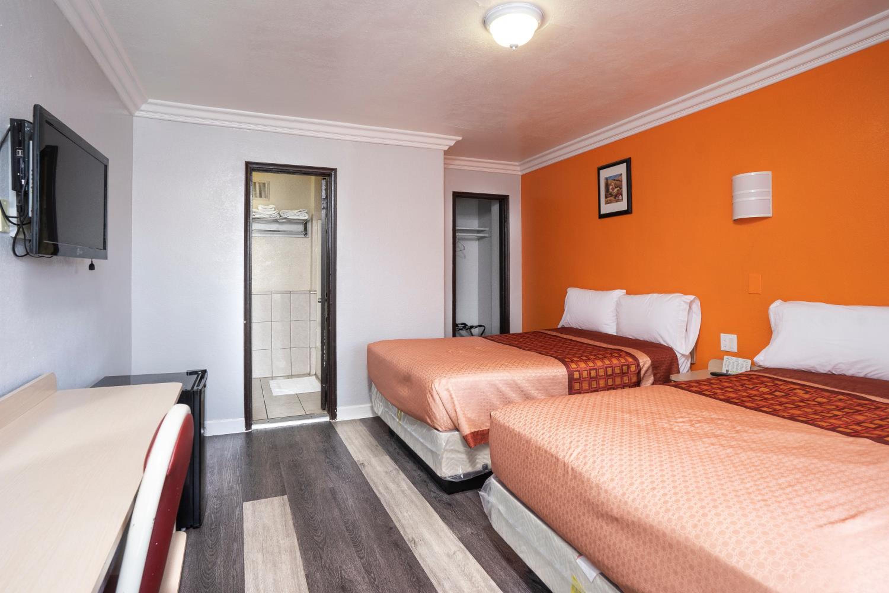 Value Inn Hollywood