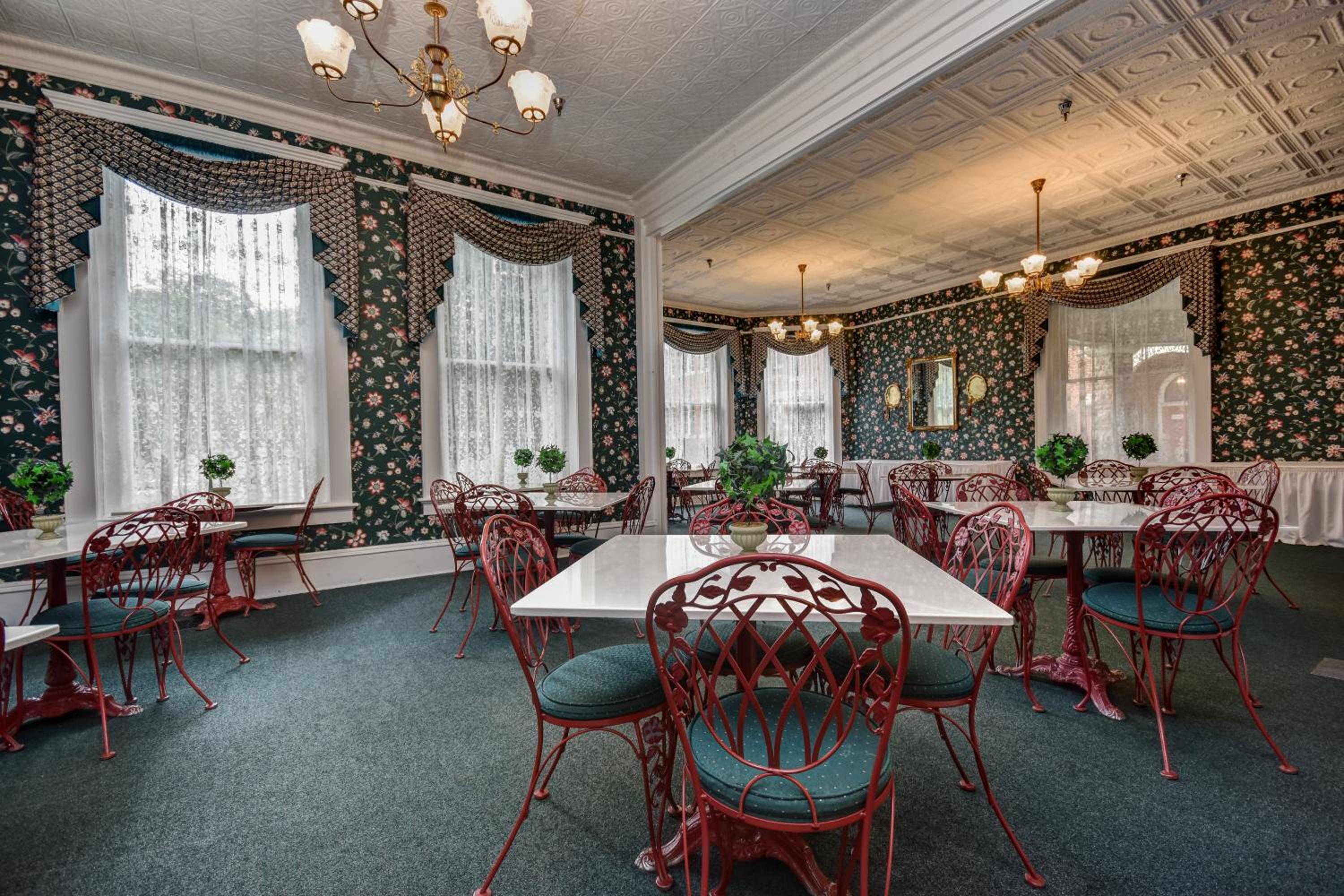 The Mansion at Elfindale