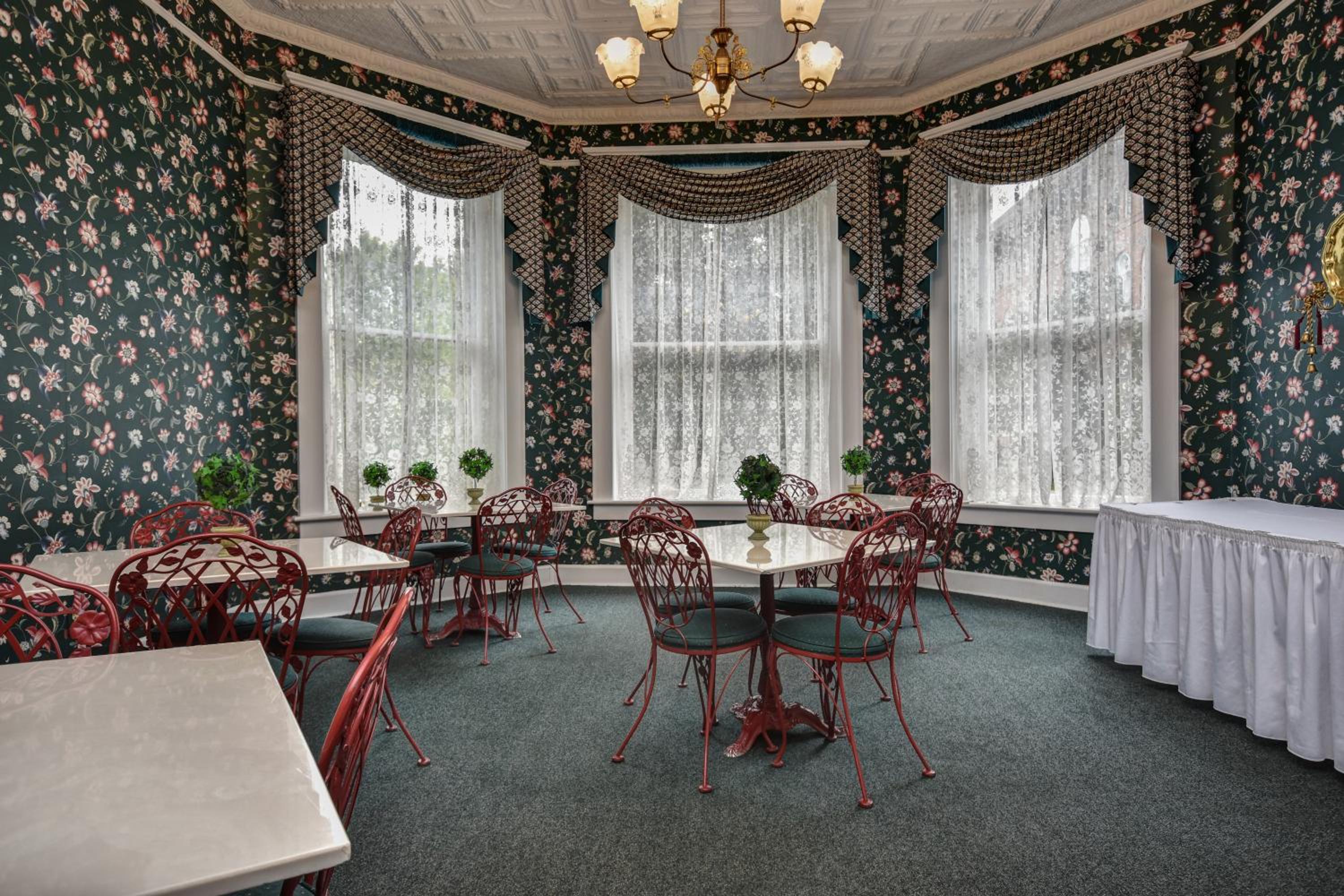 The Mansion at Elfindale