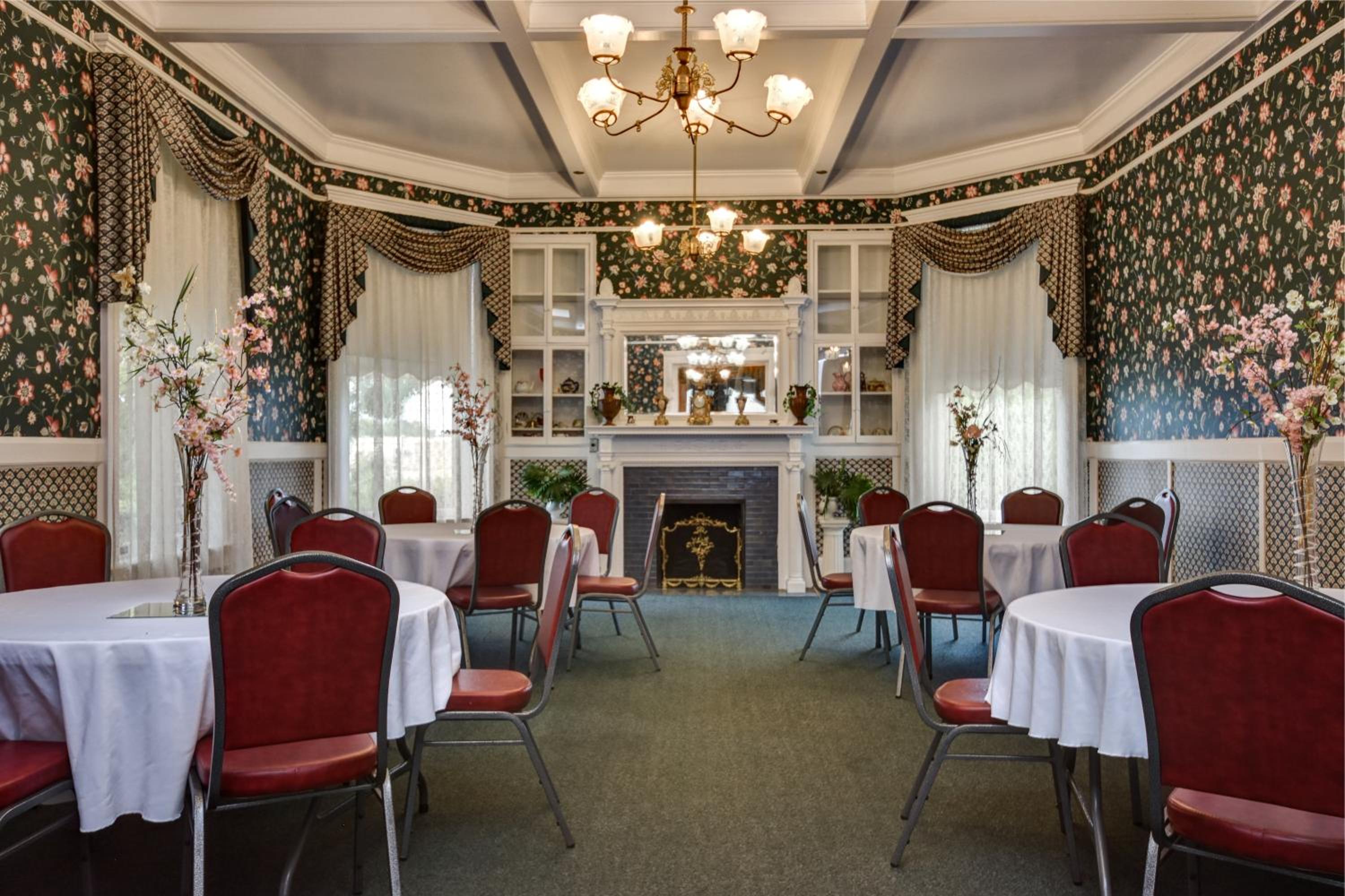 The Mansion at Elfindale