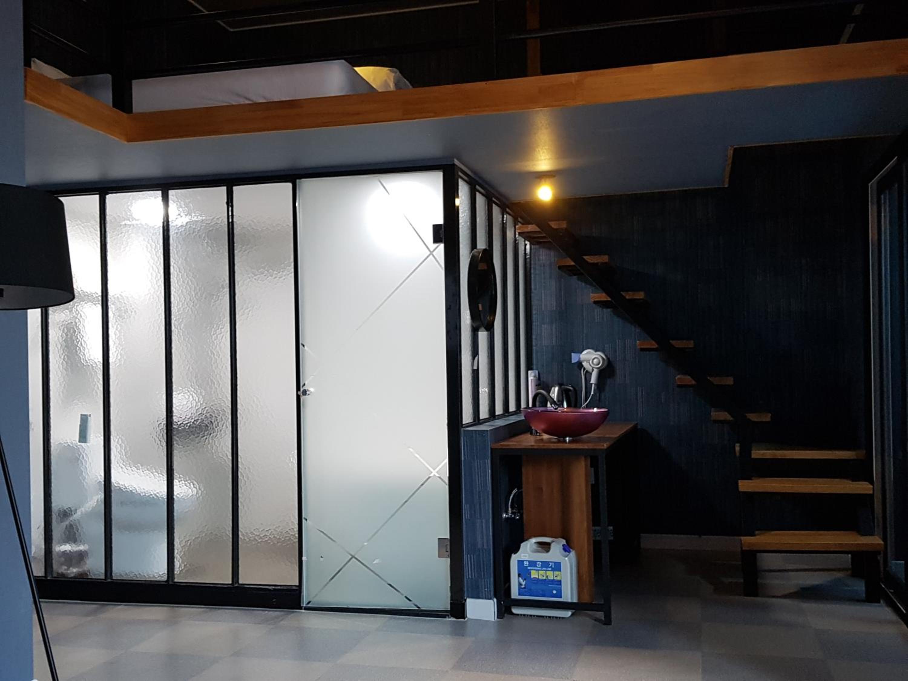 Restia Hotel Suwon Station