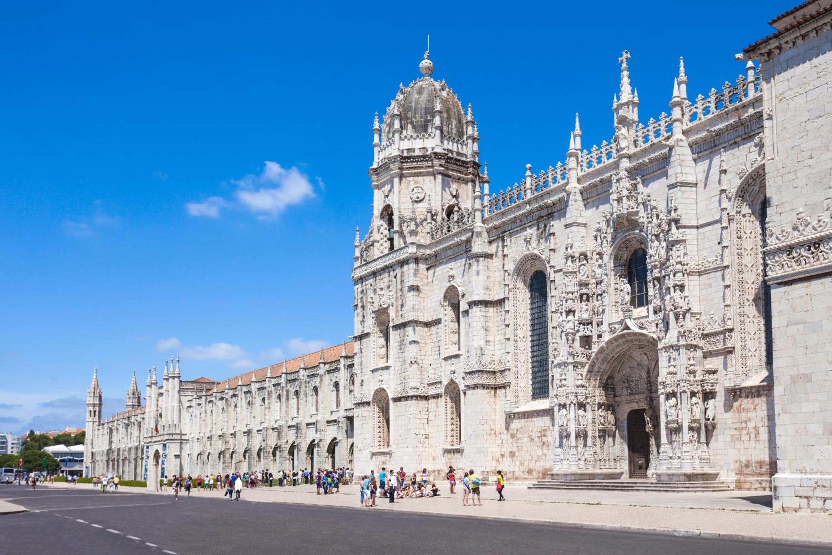 Lisbon Apartments in Anjos