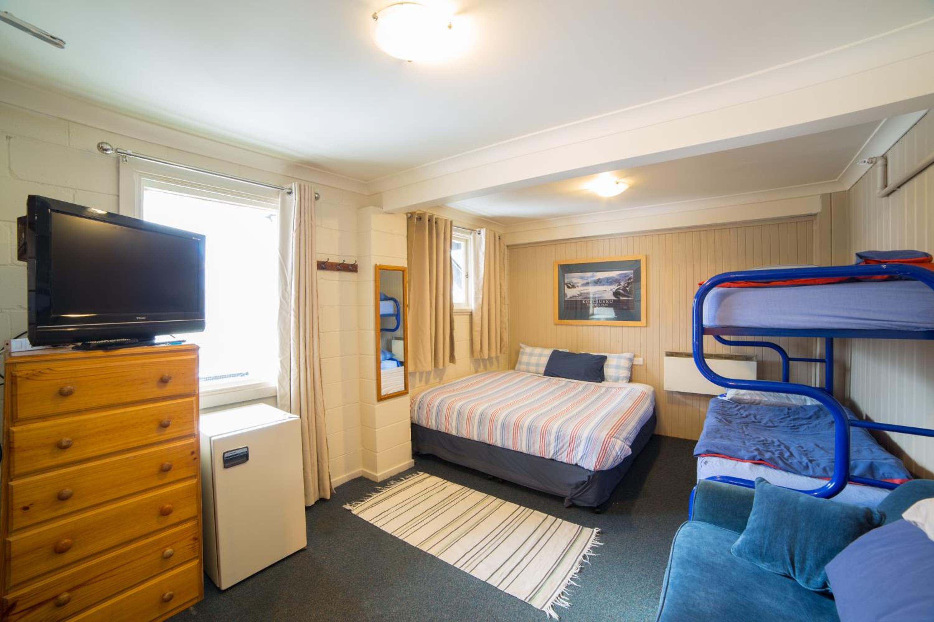 Aneeki Ski Lodge