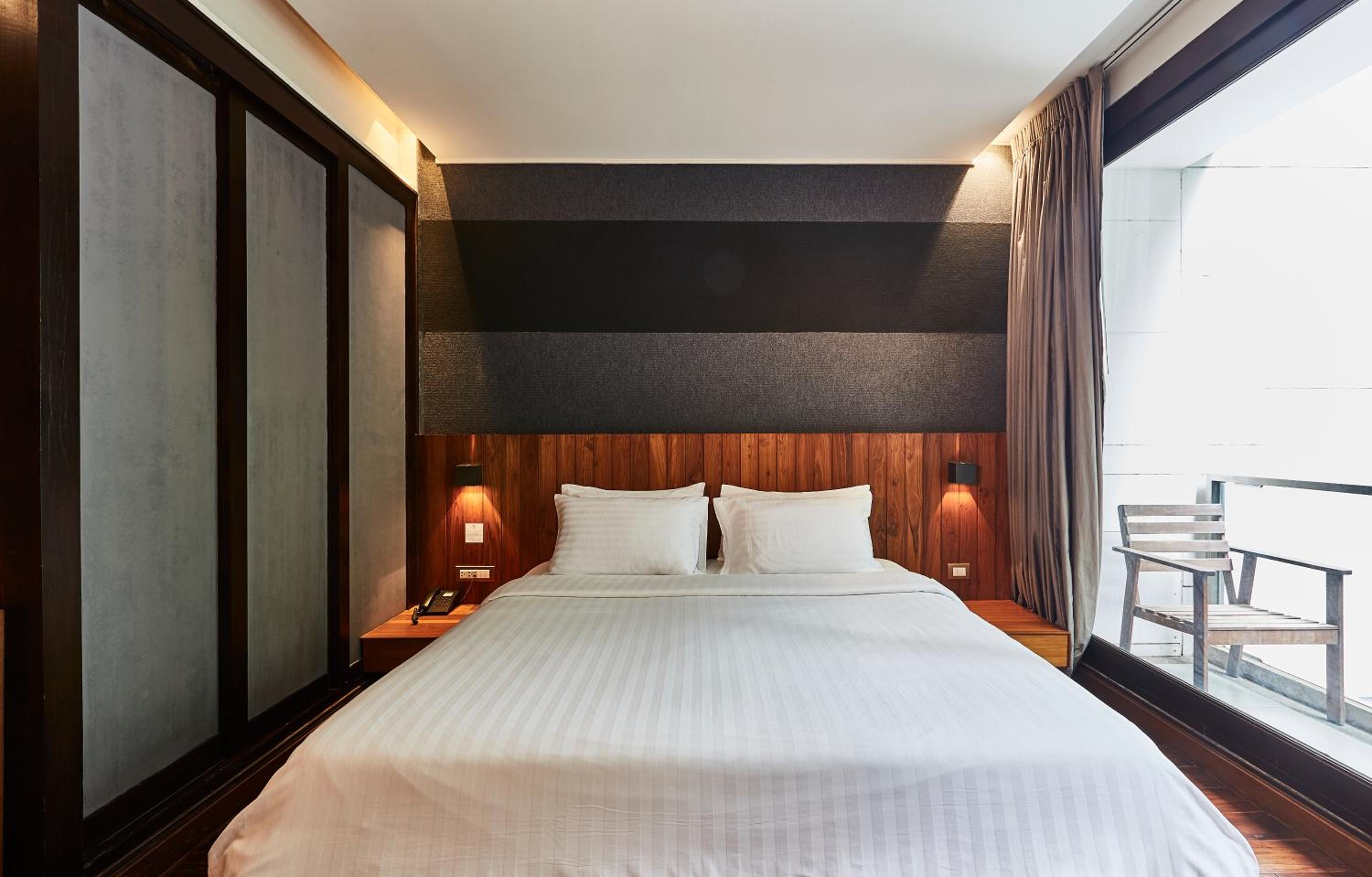 LUXX Langsuan Hotel - SHA Plus