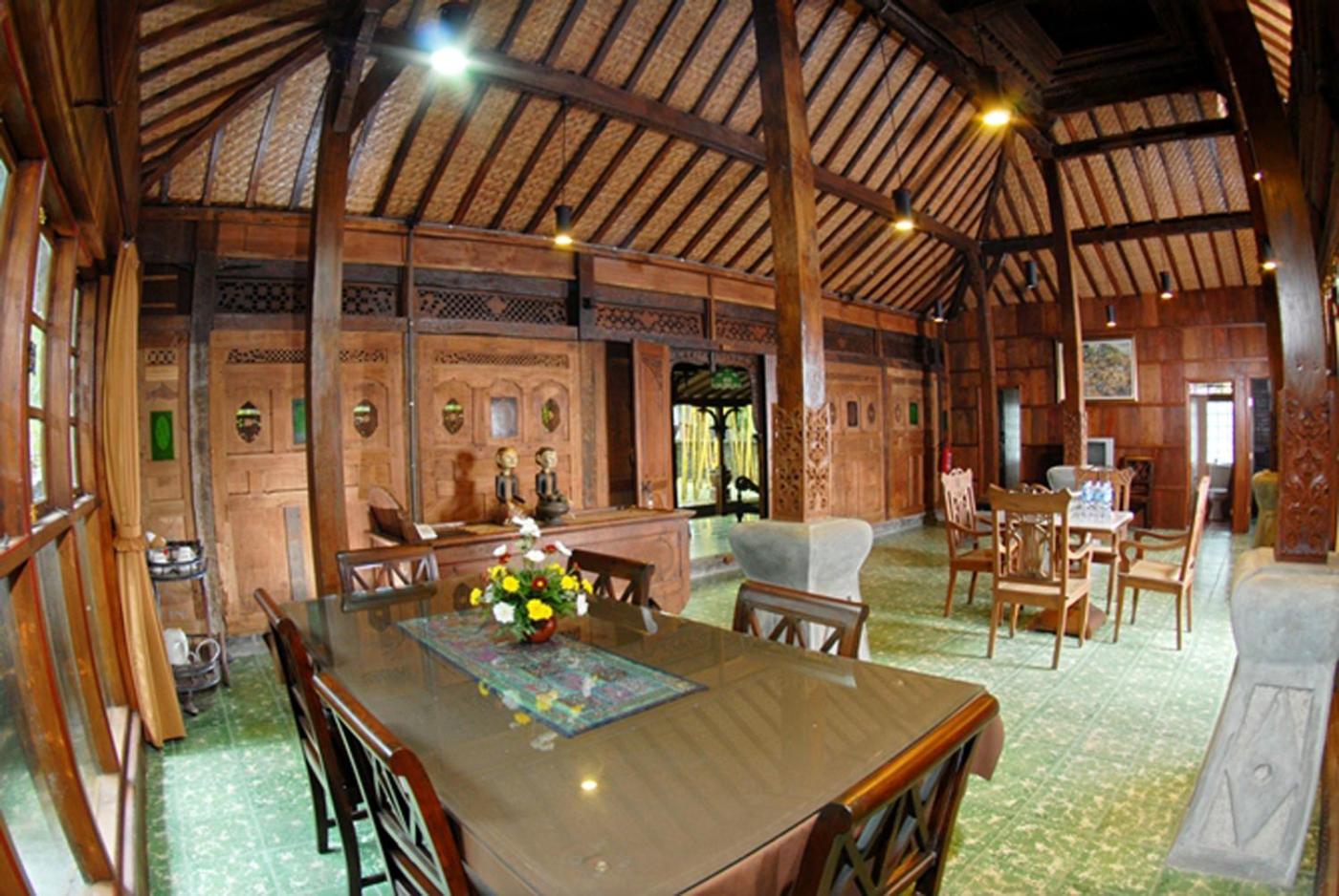 Hills Joglo Villa