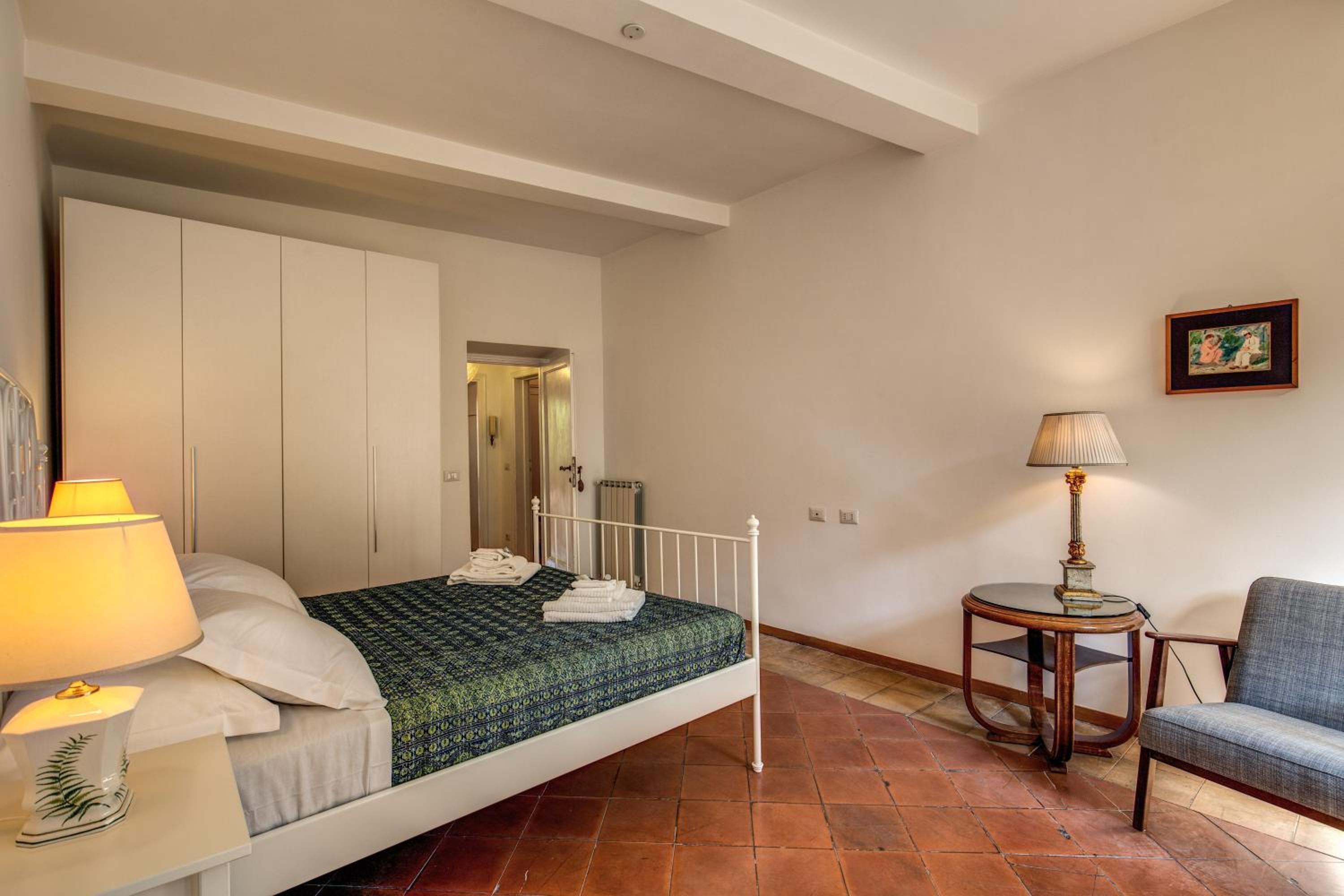 Campo di Fiori 2 bedroom Via Giulia