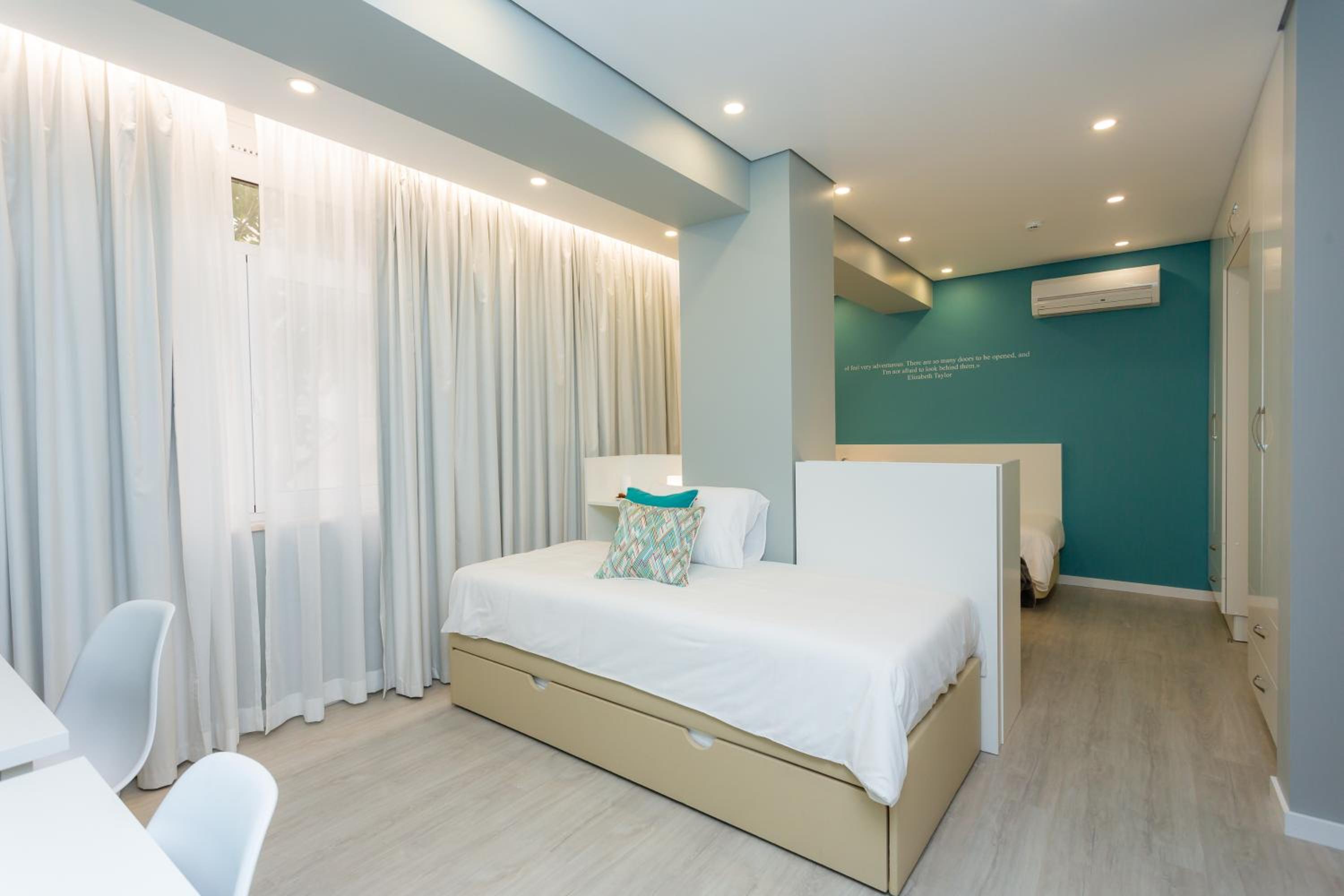 hotel room