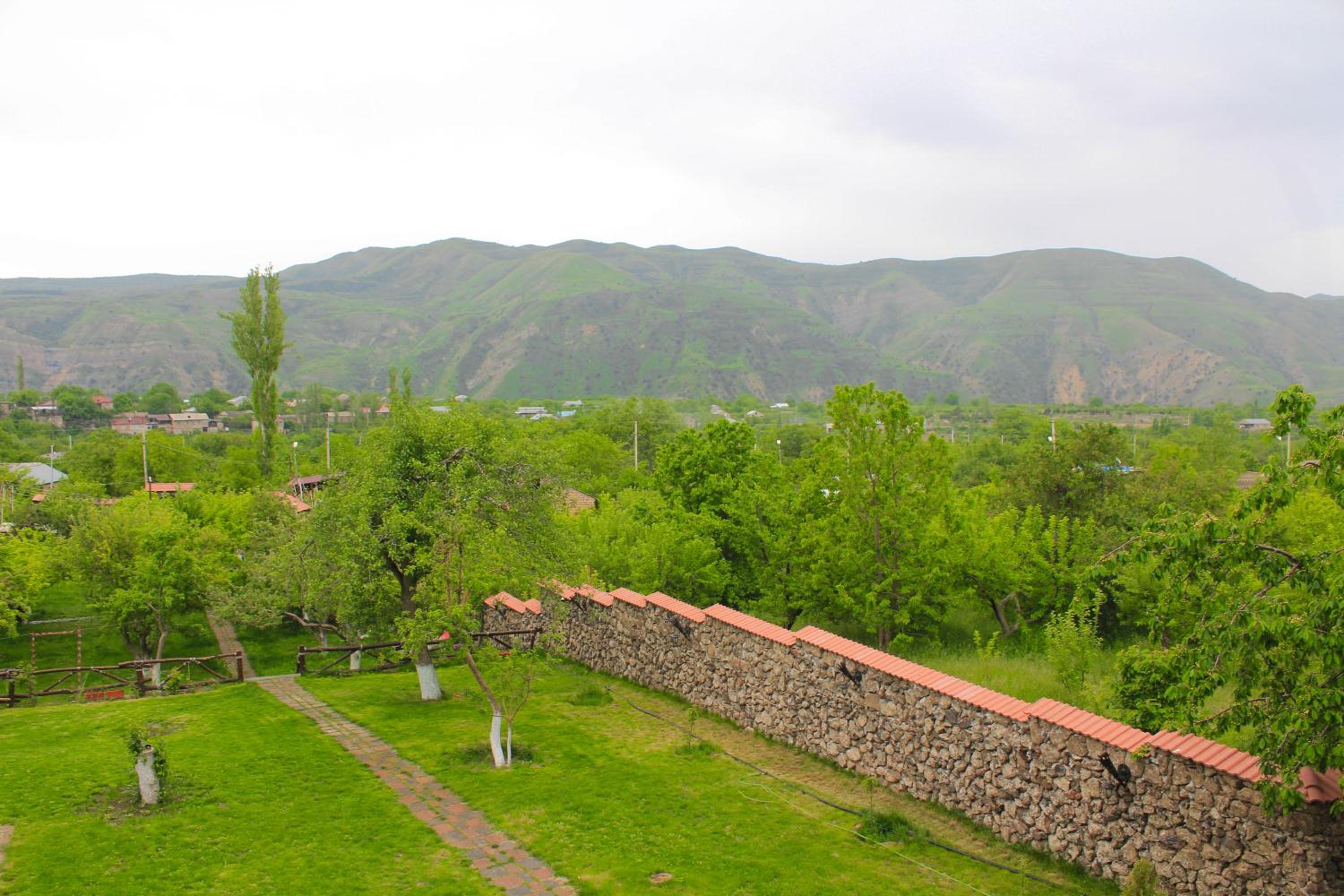 Garni HinYard