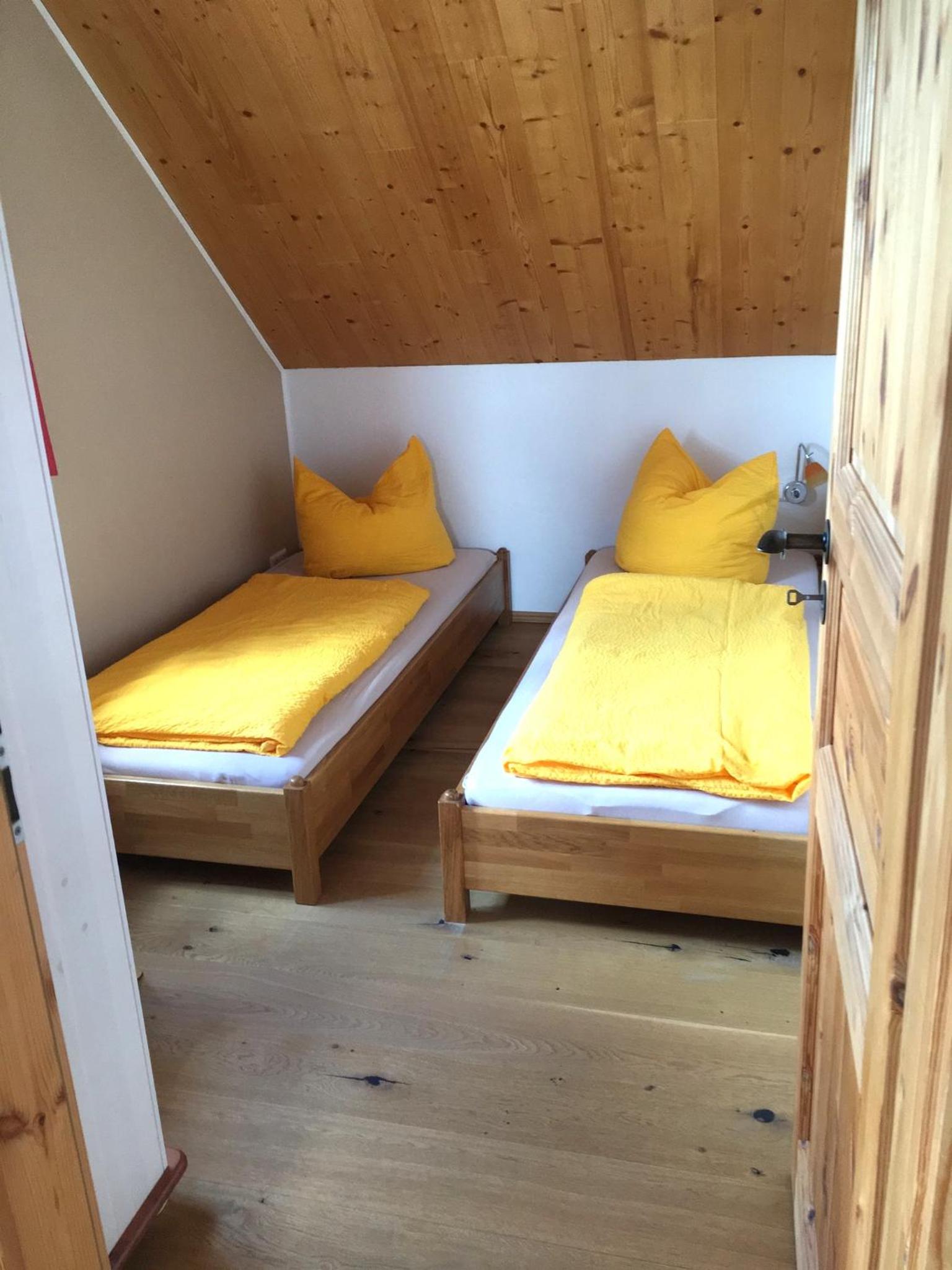 Ferienhaus Winterbergblick, Nationalpark Sächsische Schweiz, 5 Wohnungen und Gemeinschaftsraum, Boulderraum und Sauna im Haus