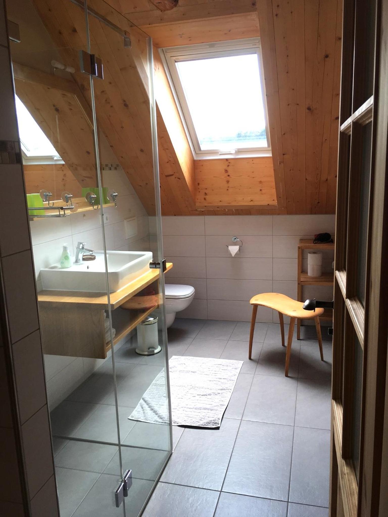 Ferienhaus Winterbergblick, Nationalpark Sächsische Schweiz, 5 Wohnungen und Gemeinschaftsraum, Boulderraum und Sauna im Haus