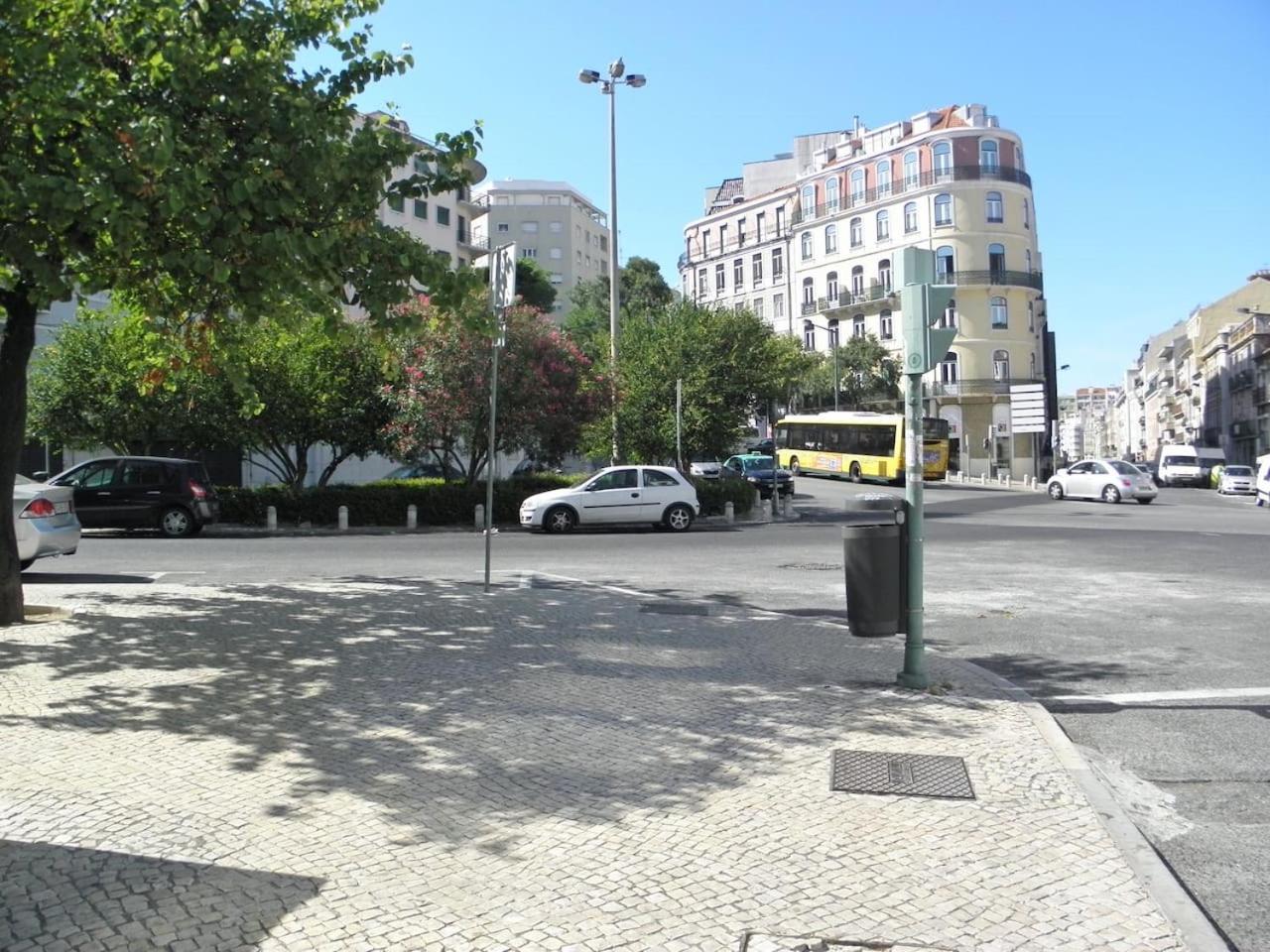 Sunny Green Terrace view 5