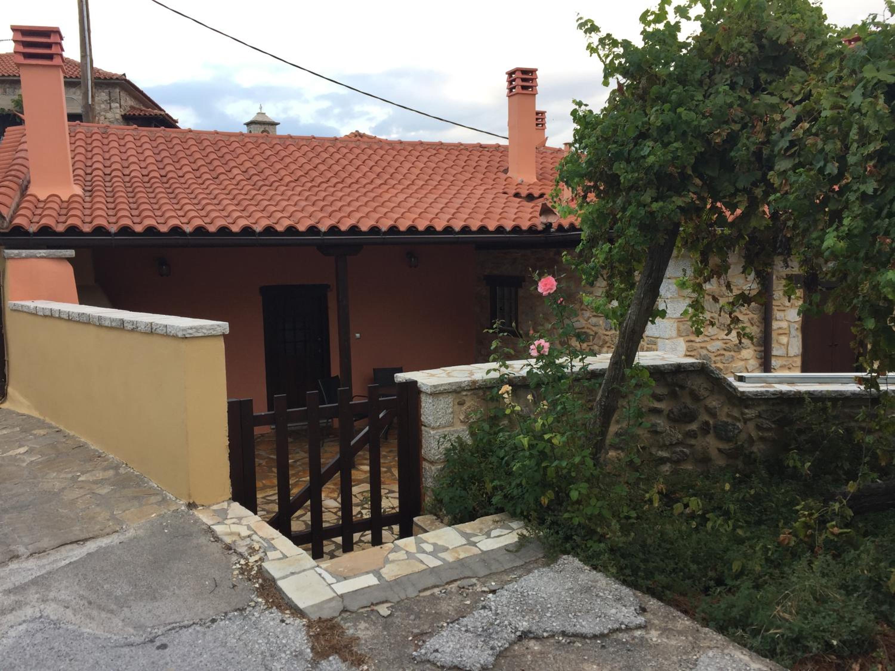Apostolia's big house Bed and view