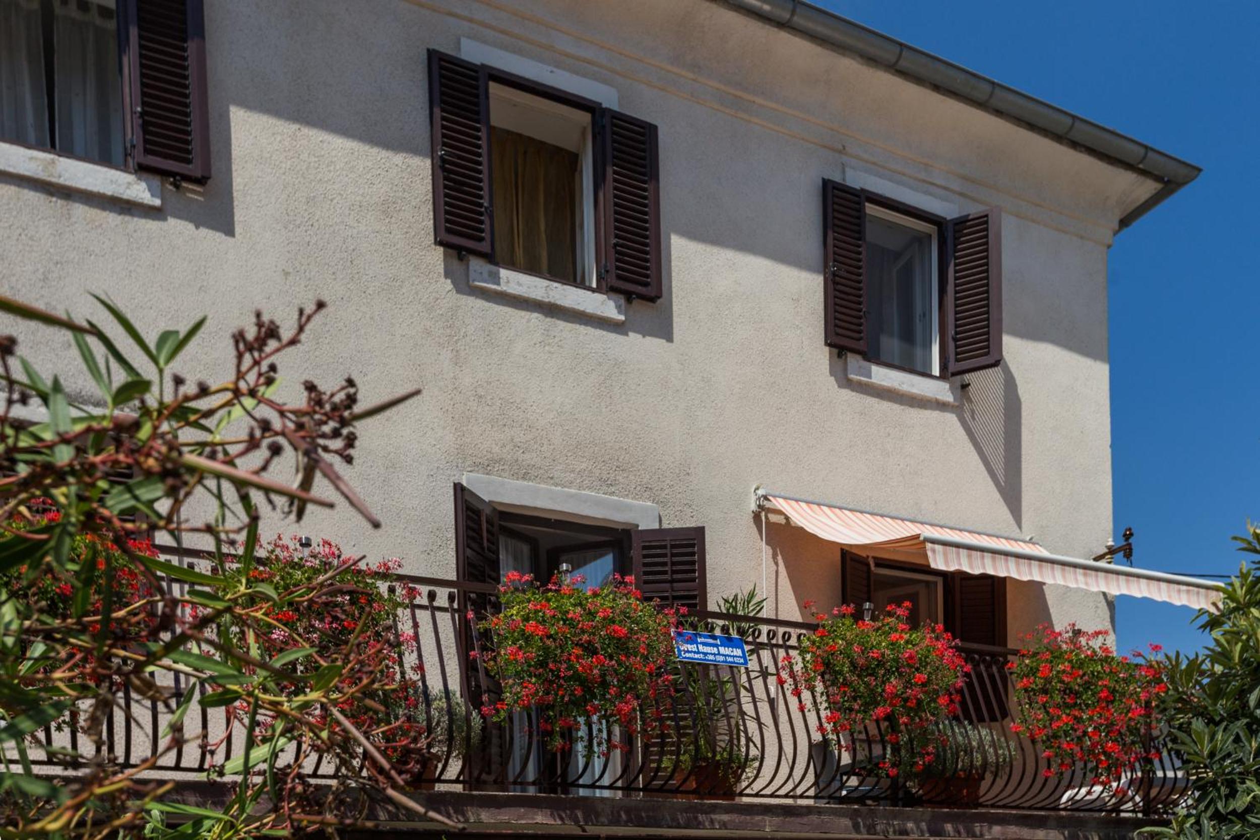 Guest House Robert i Mirna view 2