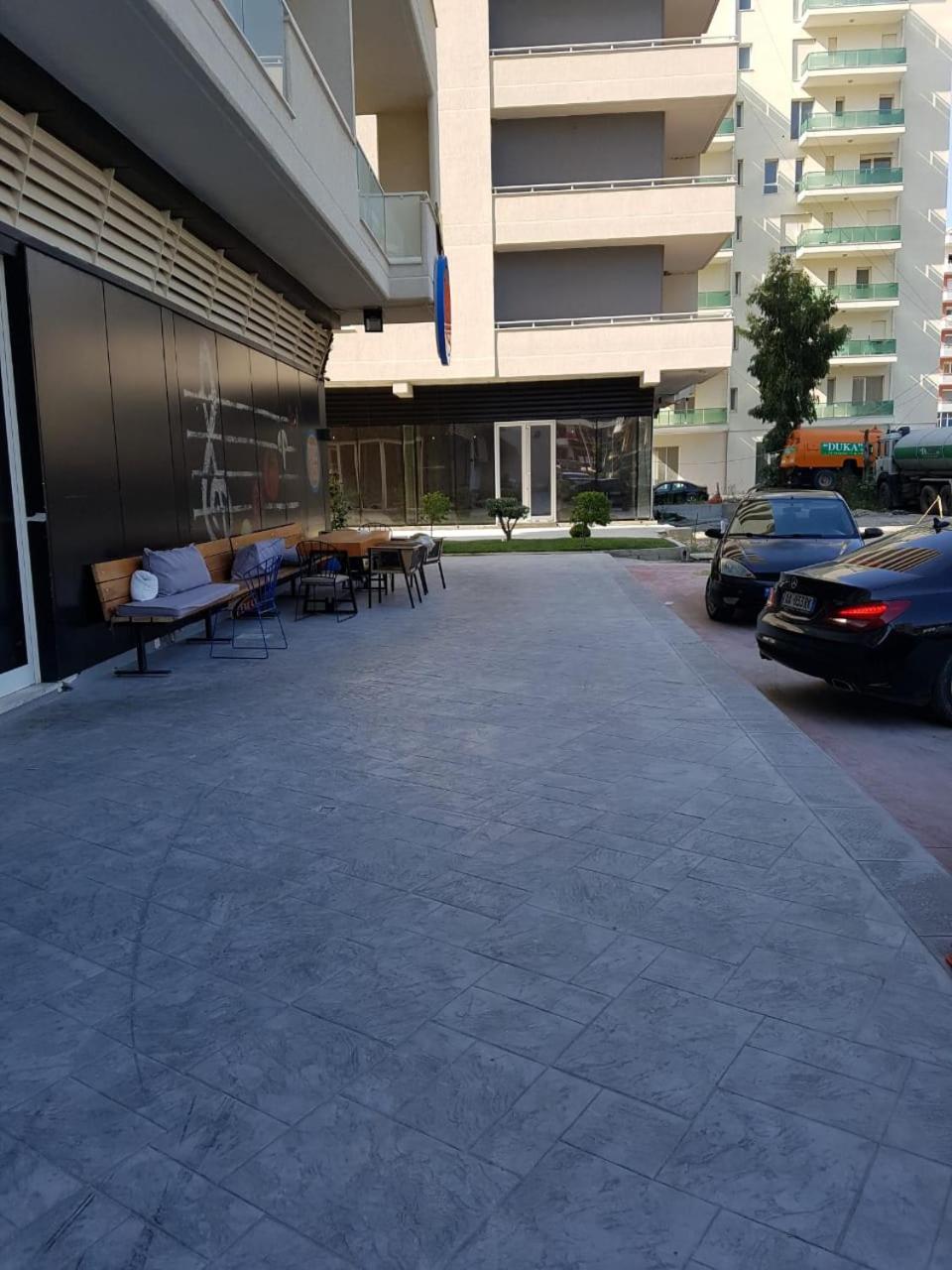 Lucky Lux Apartment