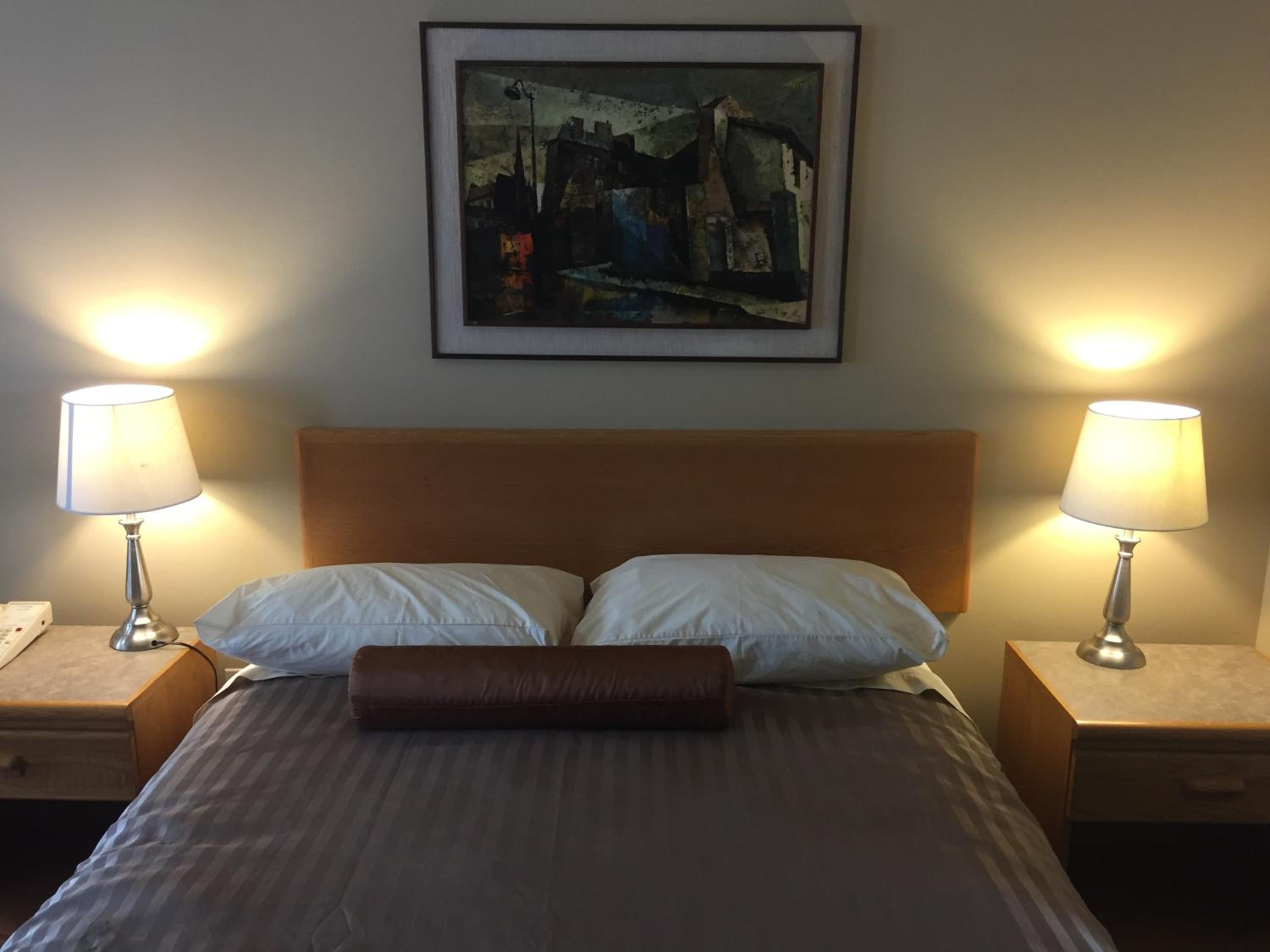 Avalon Inn