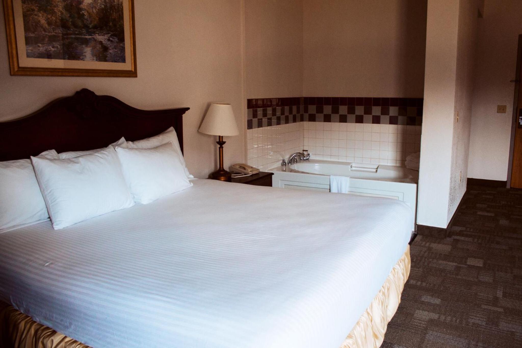 Americas Best Value Inn-Fredonia