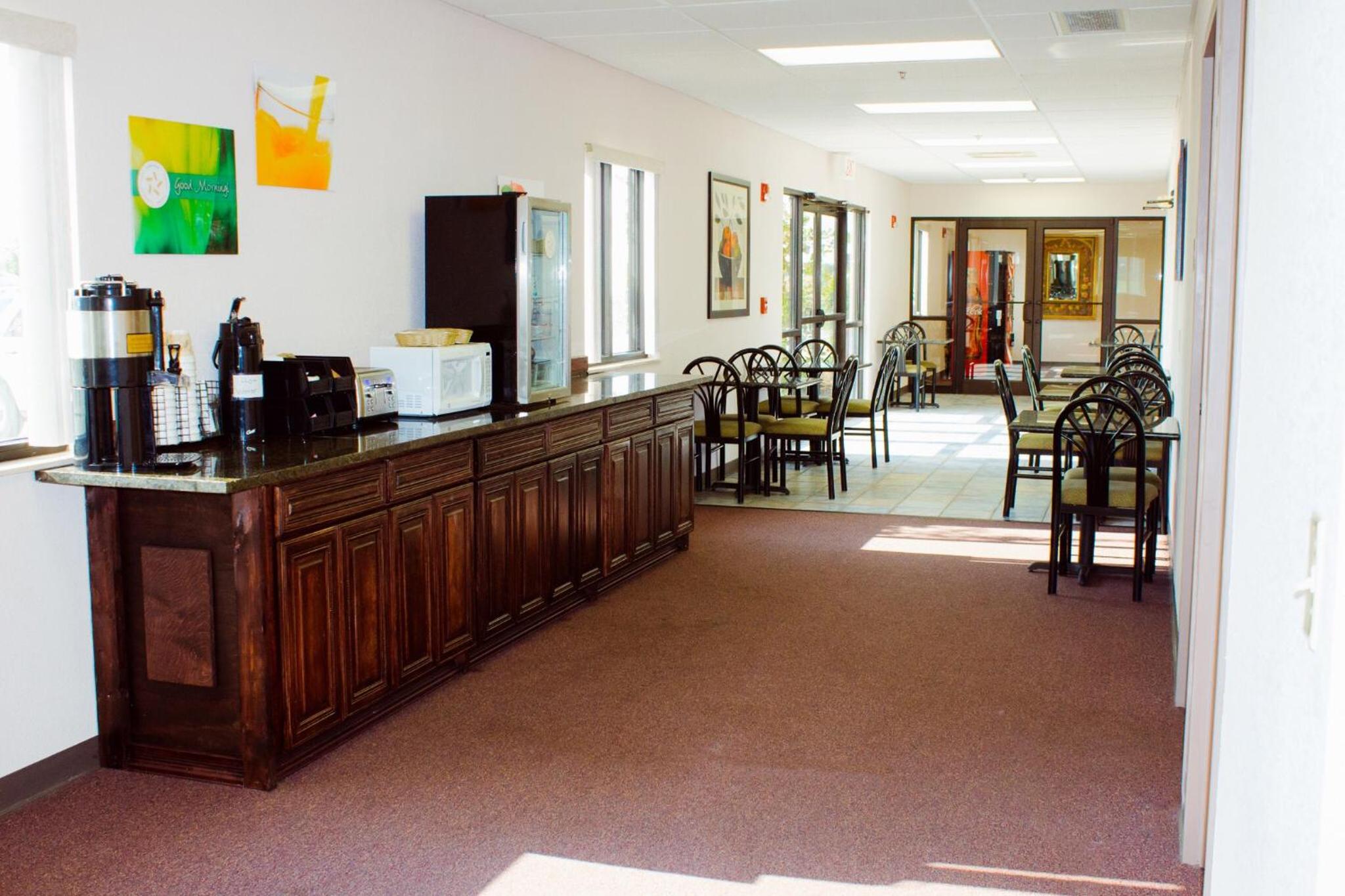 Americas Best Value Inn-Fredonia