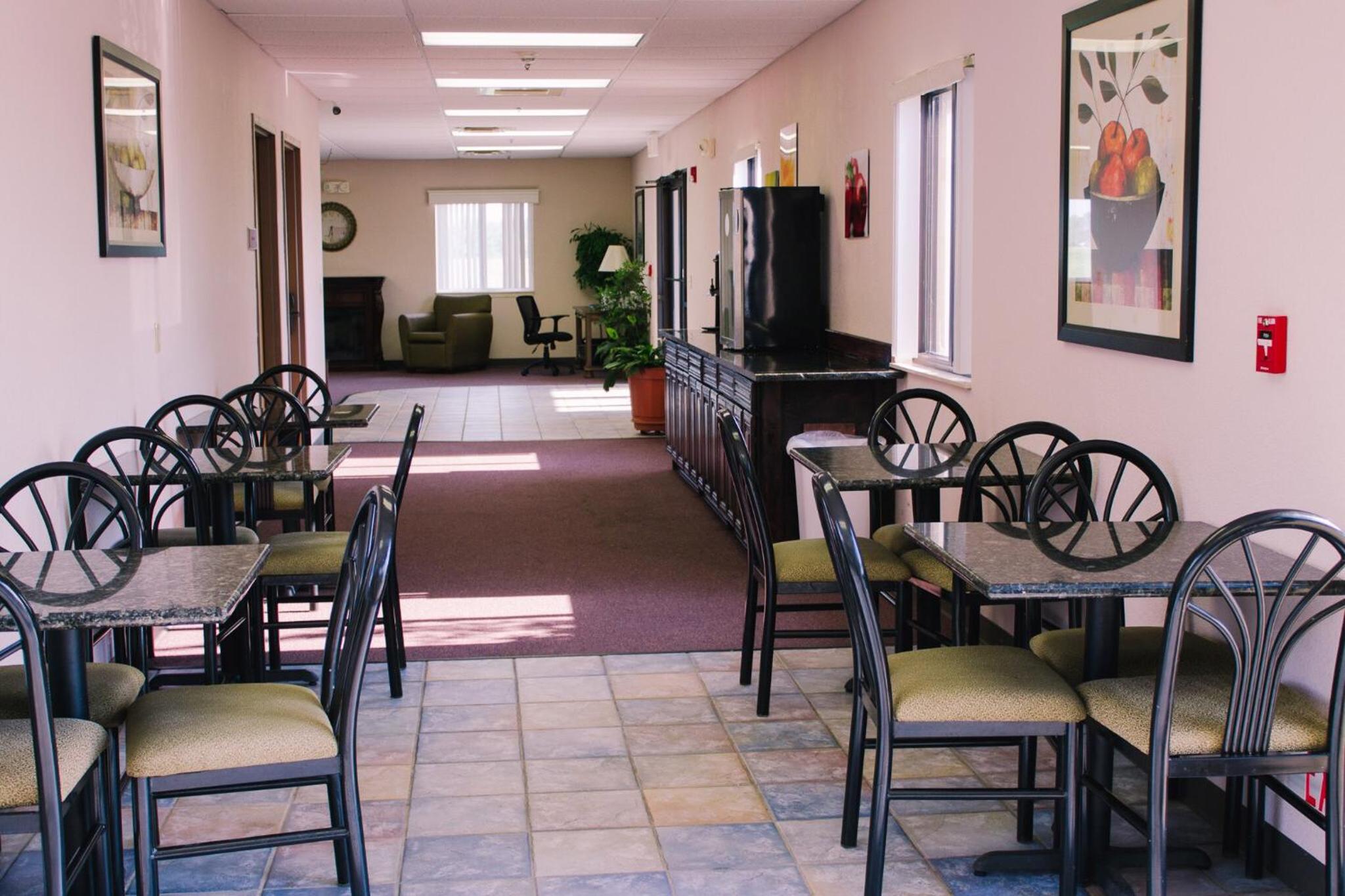 Americas Best Value Inn-Fredonia