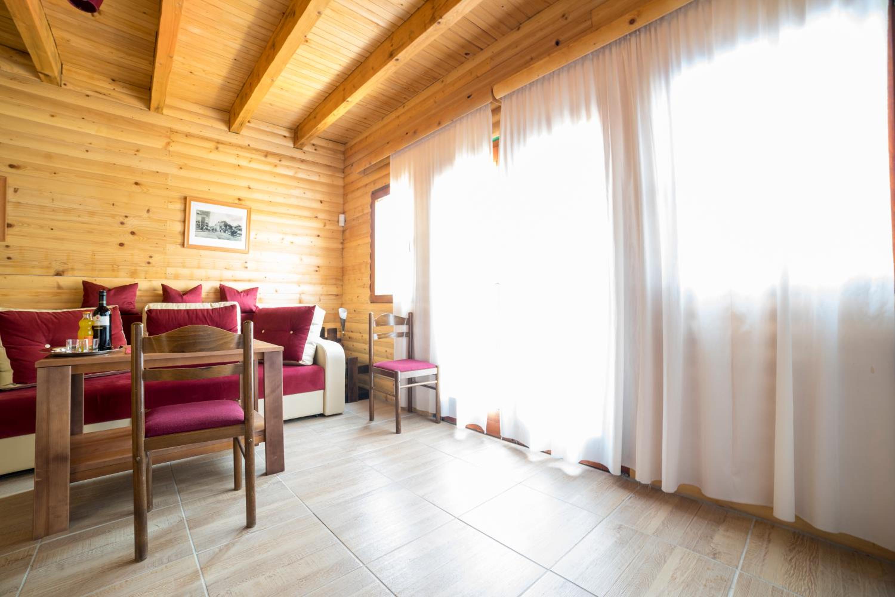 Holiday homes Piralo