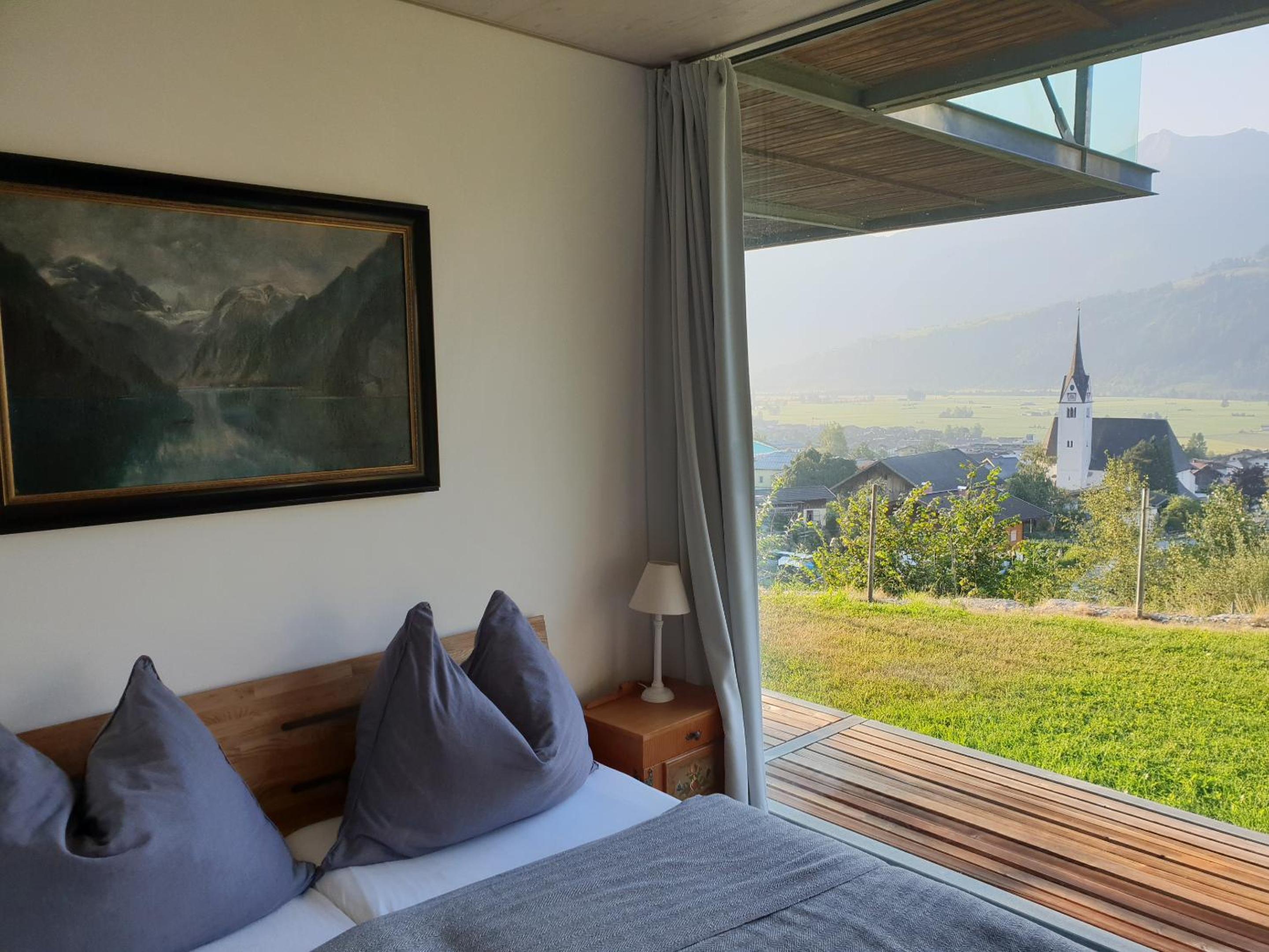 Glas House - Design Holiday Home
