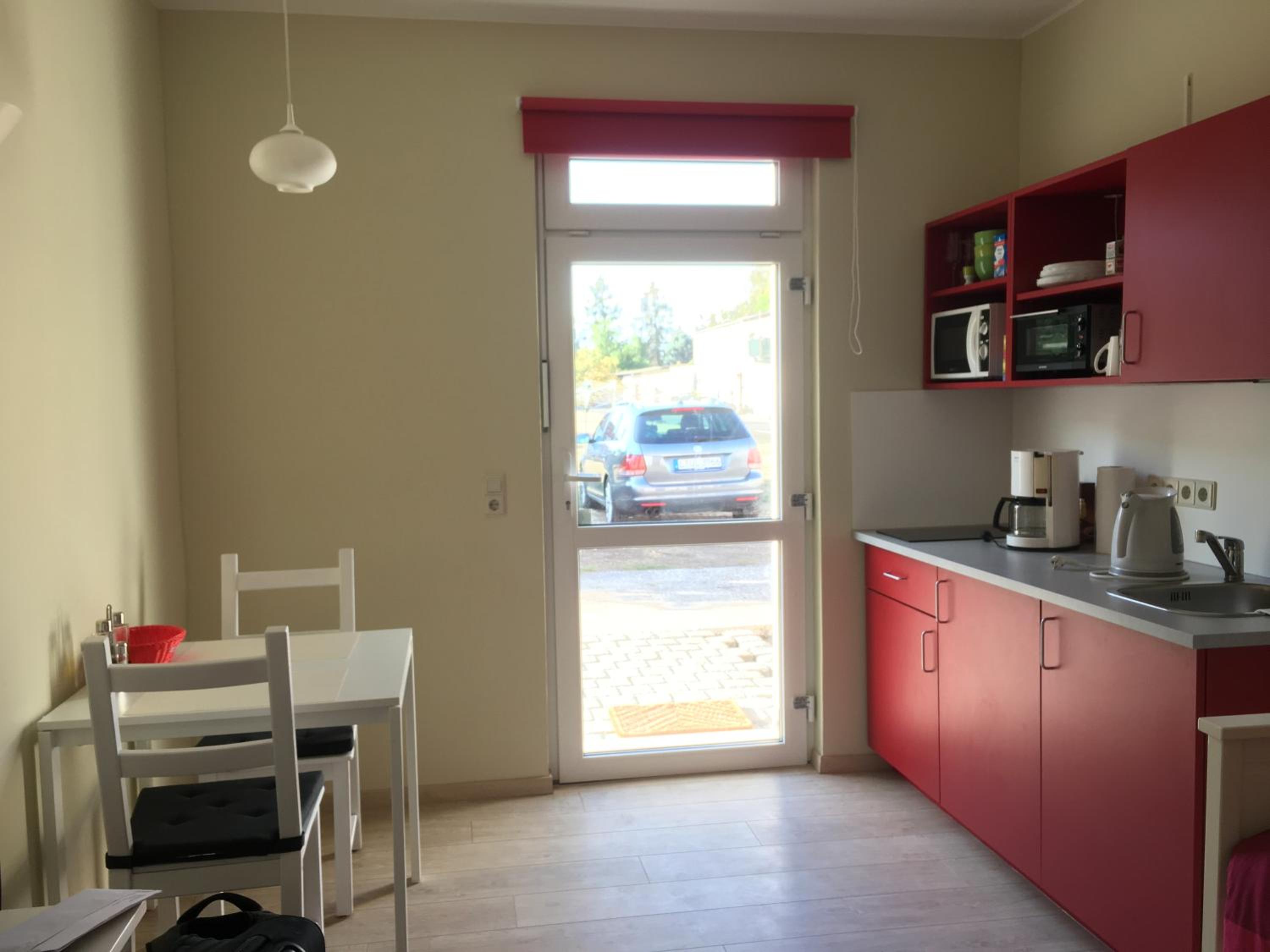 Klein aber fein - wunderschöne Studio-Apartments mit Terrasse und Stellplatz view 3